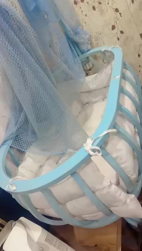 السلام عليكم جربايه مال اطفال جديده تركي مثل الي بلصوره لون سمائي ب٦٠ وبي مجال البيع بسبب ضيق المكان
جربايه اطفال خشب هيه والدوشك ٢٥
0770556478


**إذا كنت صاحب هذا الإعلان وتريد حذفه لأي سبب، رجاءا أرسل رسالة إلى الدعم الفني**