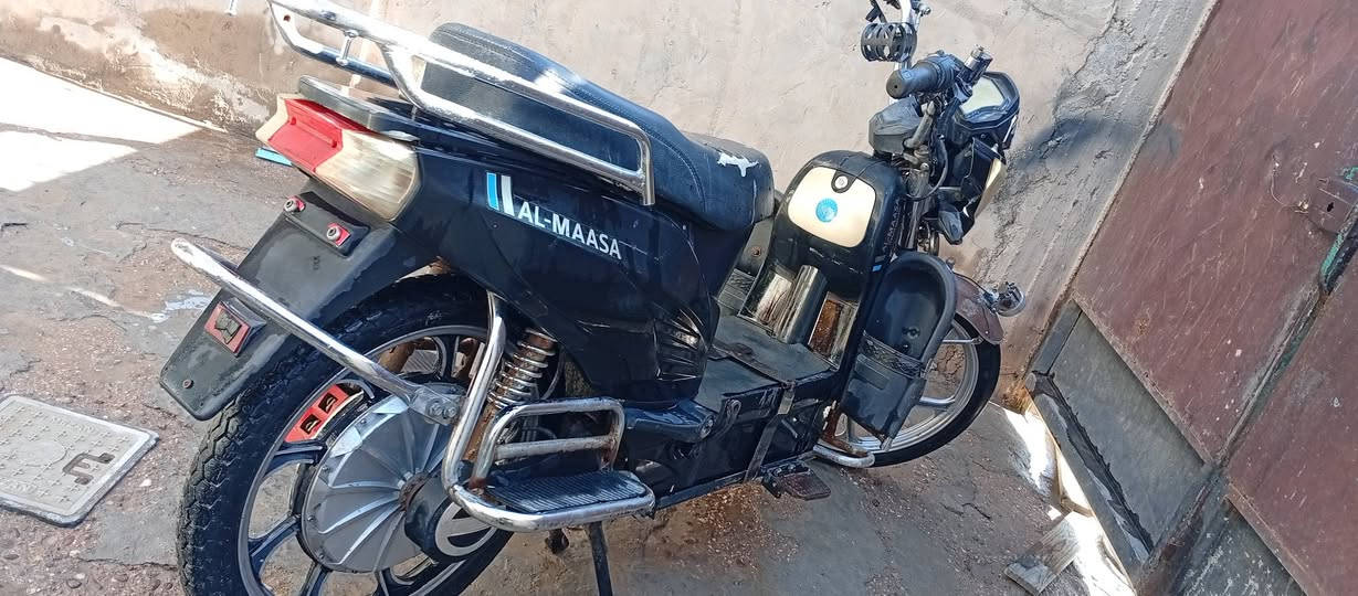 السلام عليكم
(كشر فقط بدون بطاريات )
دراجه شحن هارلي الماسه 
نضيفه مابيها نقص بصمه وسويج 
سرعه ١٠٠
المكان الفلوجه صقلاويه 
160.000 فقط
***********
