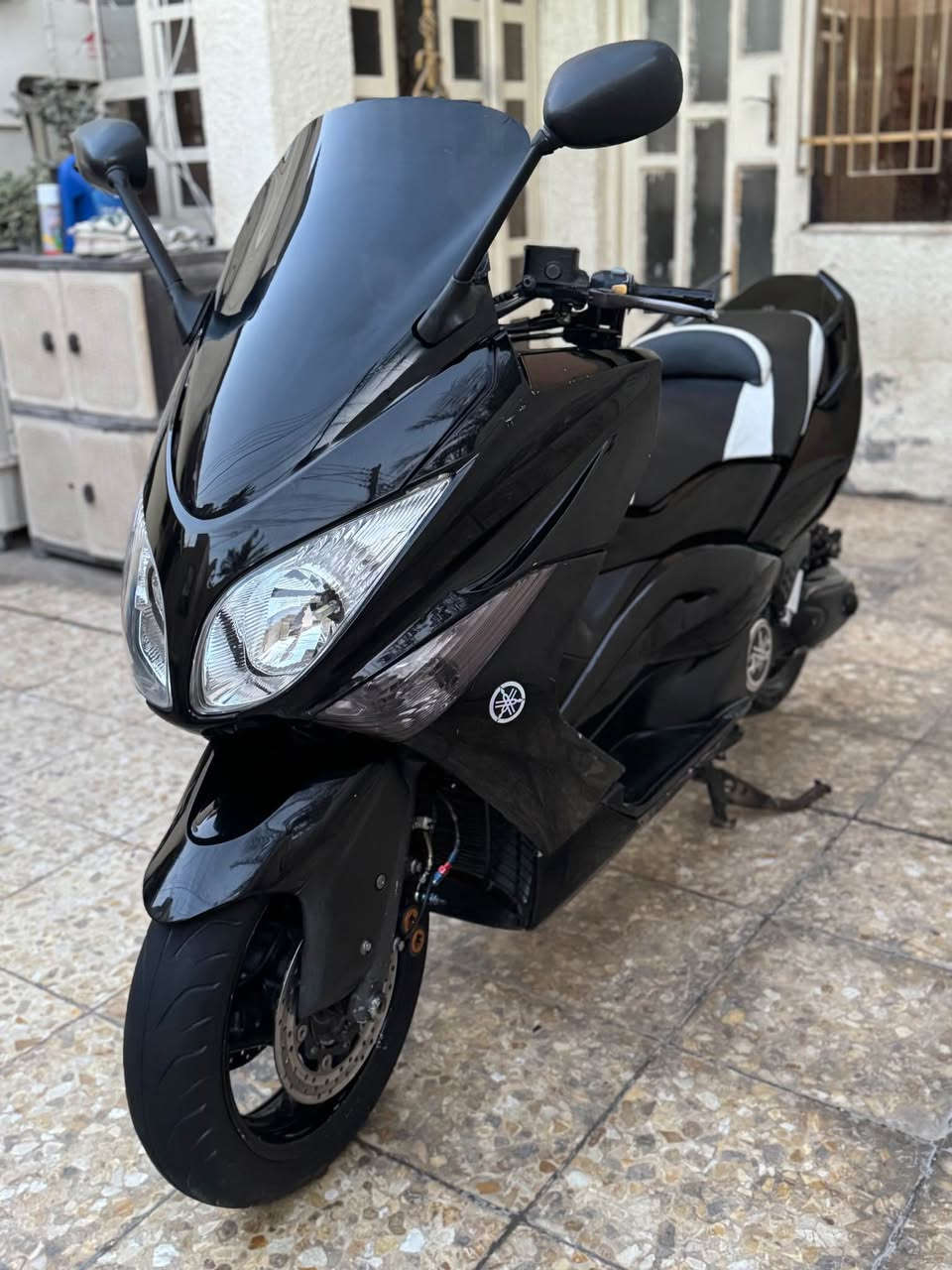 يا الله 
سلام عليكم شباب 
تي ماكس موديل 2011 دراجة بعدها بحالة الوكالة. كل نقص ما بيها  مكفولة من كل النواحي عليها ستيرن ريزوما وكلج مالوسي.  السعر 30 ورقة مكاني بغداد رقمي ***********
