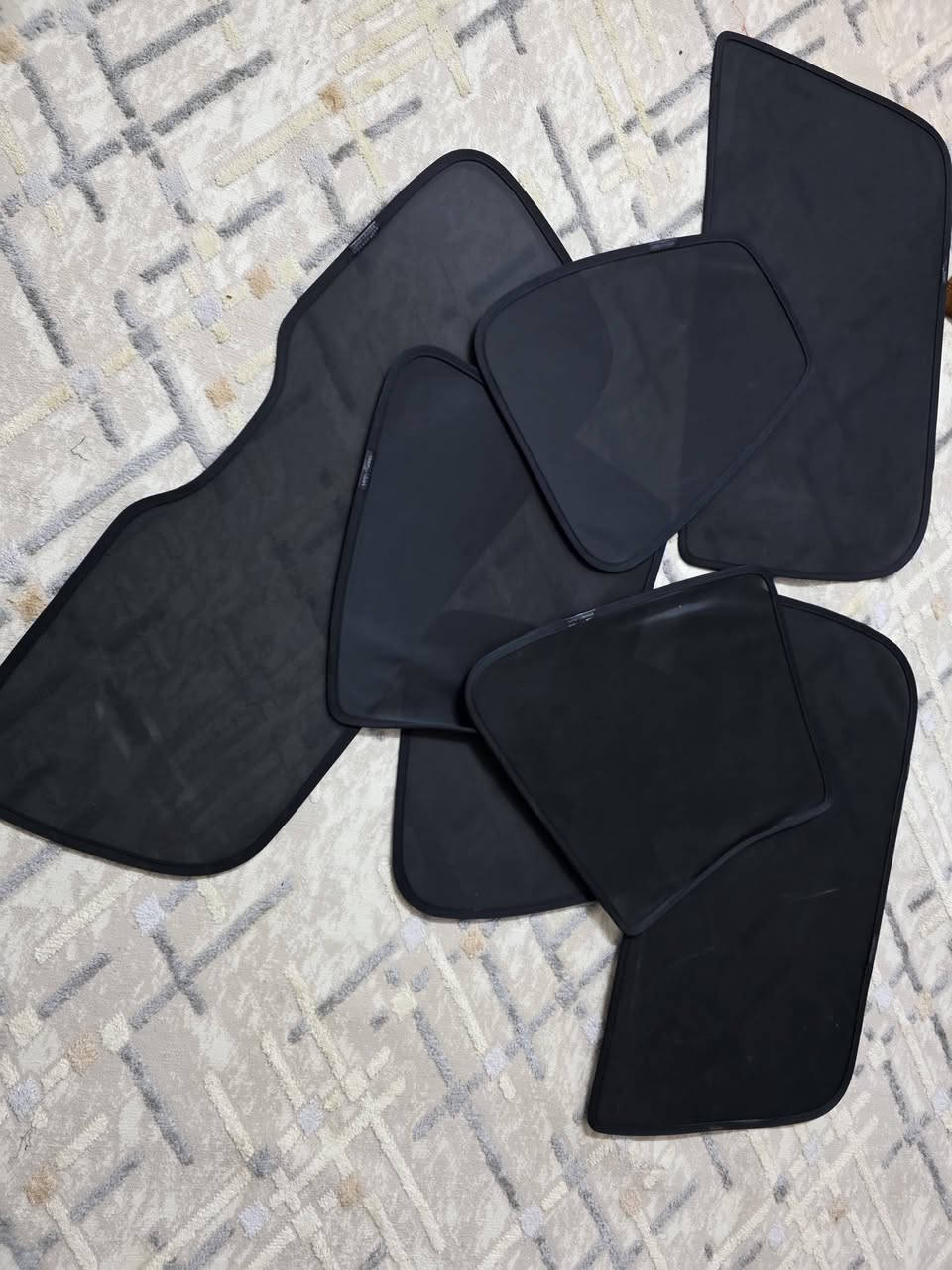 سلام عليكم عندي كاعيان لنكروزر بلادي مال شريكه ساس للبيع +بردات اصليه***********   2025 vxr
