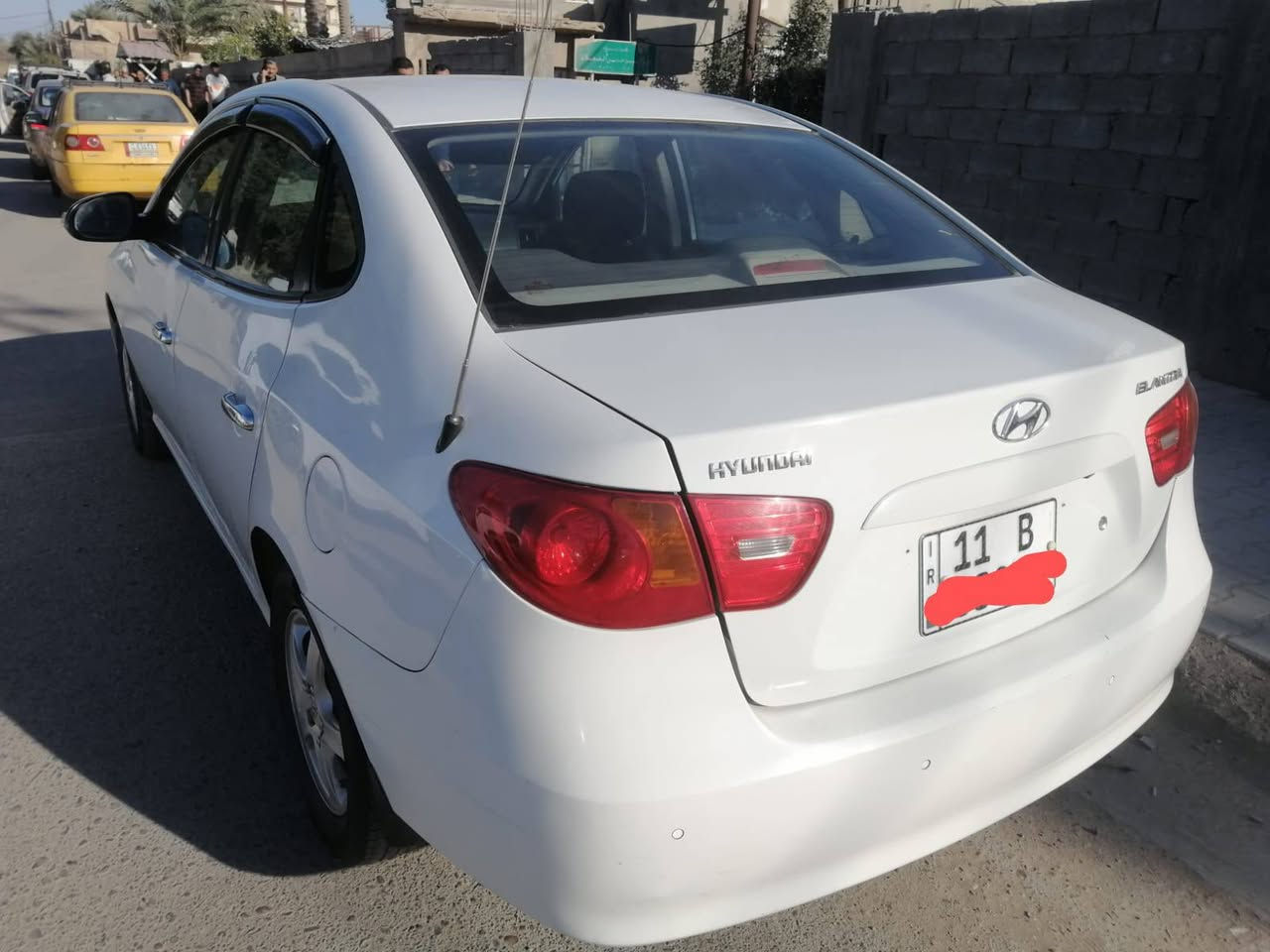 سلام عليكم ورحمه الله وبركاته 
النترا مقدسه موديل 11 خليجي 
بيع جاملغ خلفي صبغ وقبق جنطه وبيه شبر بل بنيد صبغ فقط والباقي كفاله مكينه 1600 رقم بغداد انكليزي بسامينه 
سعر 108 وبيه مجال بسيط جدا 
مكان بغداد محموديه الاستفسار 
***********
***********
