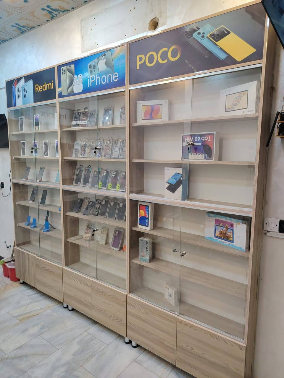 للبيع رفوف استعمال شهرين
***********
