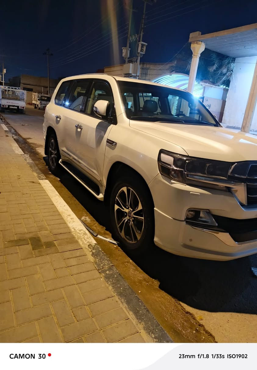 السلام وعليكم لاندكروز موديل 2020 ساز 8 سلندر باب خلفي كهرباي رقم اربيل الجديد تحويل وكاله سياره كفاله عامه بيها ملاحضه باب سايق اربع صابع بارد ماشيه 71  
الهاتف  

***********
