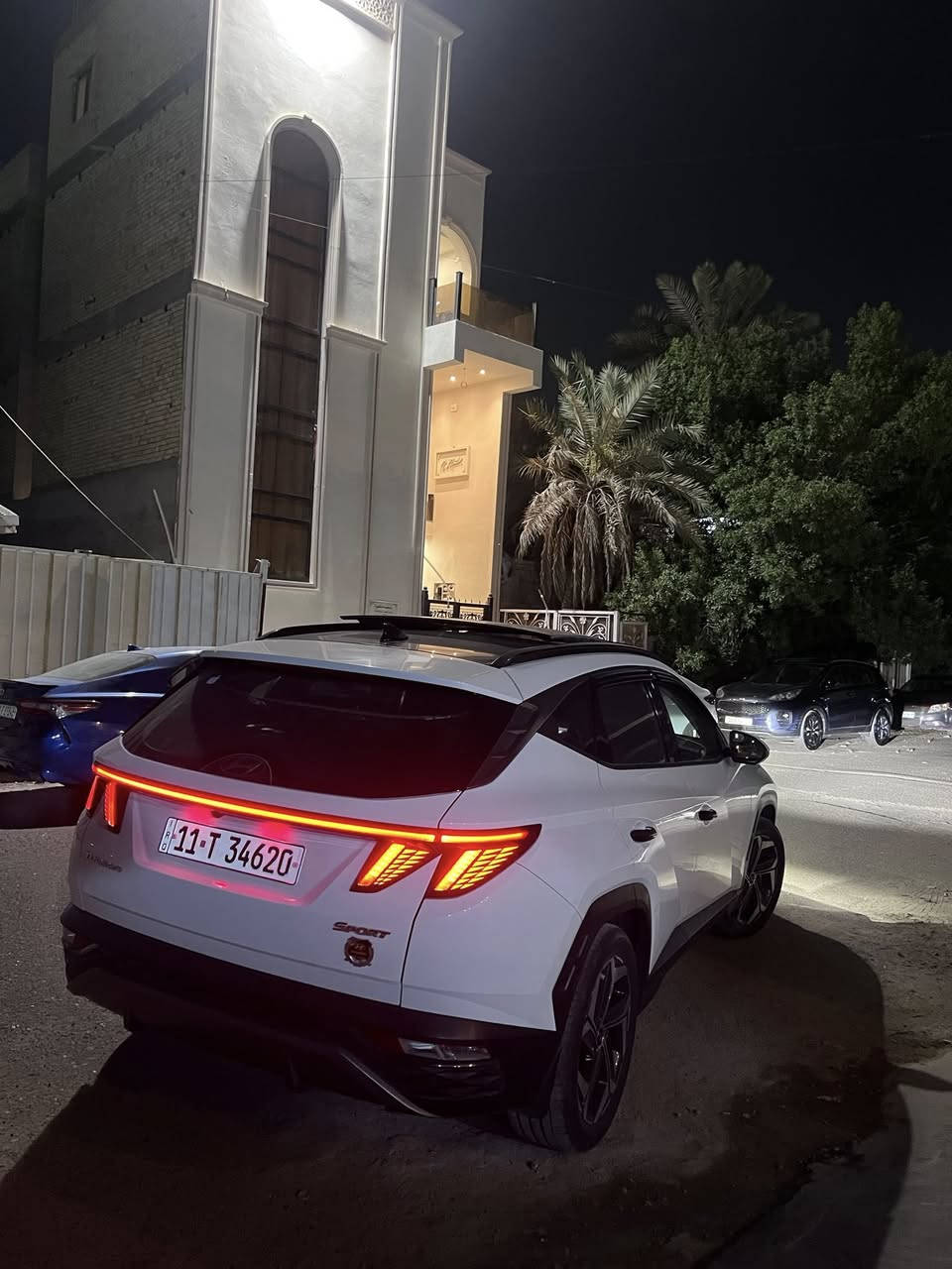 السلام عليكم توسان خليجي ٢٠٢٢
فول مواصفات 

بانوراما 
كشن كهرباء
بصمه 
جلد
لايتات وبك لايتات لد
قطعتين تبريد

ماشيه ٤٤ الف كيلو

مكفوله من الصبغ والبارد والشخط

مكاني شارع فلسطين

***********
رايدها ب١٩٣ ورقه
