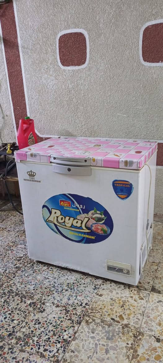 مجمده شغاله للبيع السعر 125 وبيها مجال العنوان بصره حيانيه دور الشرطه رقم الهاتف
***********
