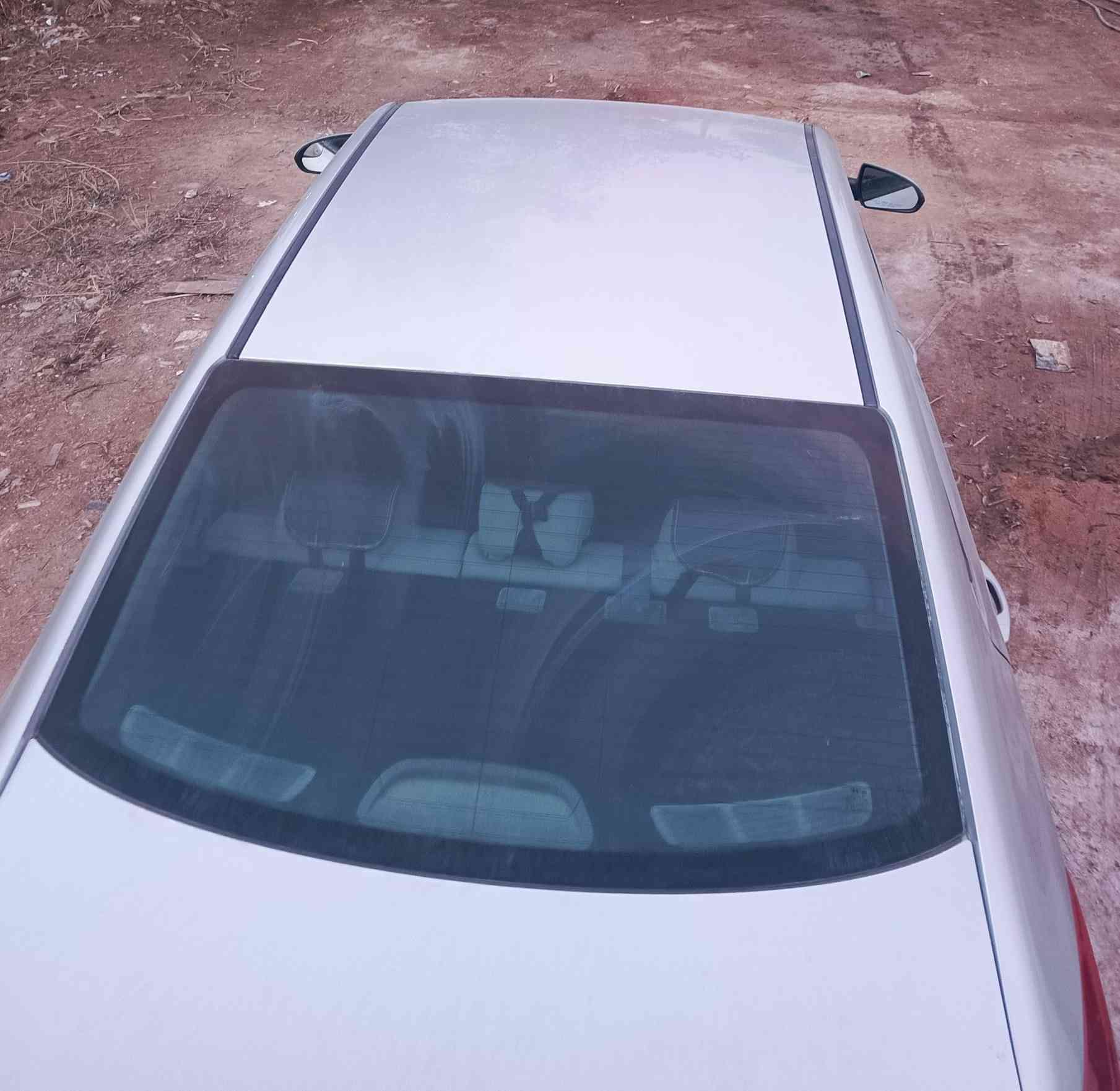 السلام عليكم ورحمه الله وبركاته 
النترا موديل 2018 وارد امريكي باسمي مكان كربلاء
حادثها بنيد وجاملغ كما موضح في الصور فقط بدون دواخل
حداديه جديده 
سيارة مكفوله من كلشي فقط بنيد وجاملغ
سنويه جديده لسنة 2030 
السعر 125 
رقم الهاتف 
‏‪***********‬‏
