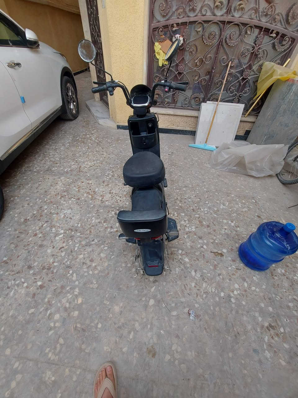 دراجه شحن للبيع جدا حجم ١٤ نظيفه واستعمال قليل خمسه باتري دبل كلها شغاله مابيها نقص كهربائيات ومحرك السعر ٢٥٠ الف للتواصل واتسب على الرقم***********
