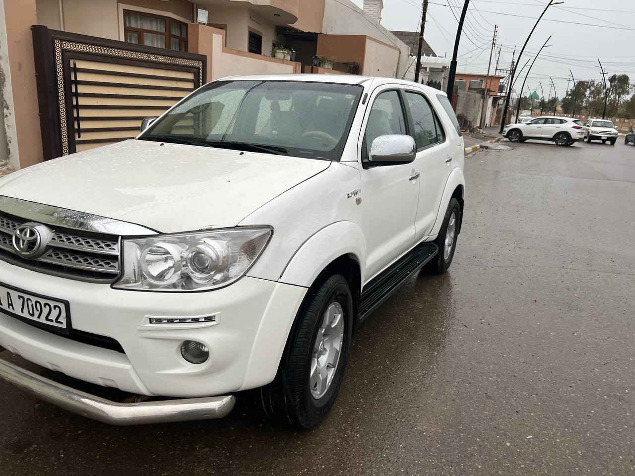 السلام عليكم 

فورجنر للبيع موديل ٢٠١٠ 
٤سلندر 
رقم سليمانيه باسمي 
سنويه جديه 
مكينه و كير بشرط
صبخ بونيد فقط
جامرلخ واحد إمامي تعديل بارد 
جزء من باب خلفي تعديل بارد 
السياره جاهزه ومابيها نقص 
تفاصيل السياره بالسونار 
 سعر ١٥٥ وبيه مجال 
مكان السياره طوز خورماتو
للاستفسار الاتصال على الرقم 
***********
