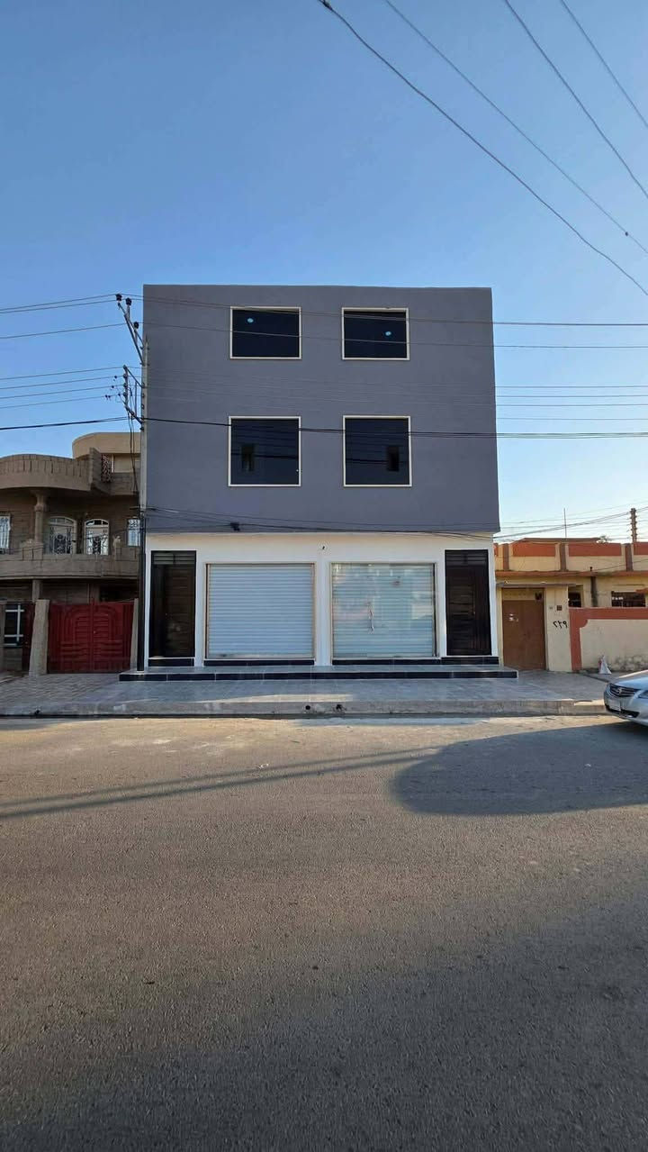 🏢 عمارة تجارية للبيع
💰 وارد شهري:1,600,000 دينار
📍 الموقع: حي القاهرة – سايدين النهظة قرب جامع بريفكاني
📐 المساحة: 200 م² 
🔹 محلين + شقتين
📲 واتساب مباشر (مراسلة/اتصال):
👉 https://wa.me/9647731012644
📞 اتصال مباشر:
📞 tel:***********
مكتب عمار الهزاع لتجارة العقارات والبناء
