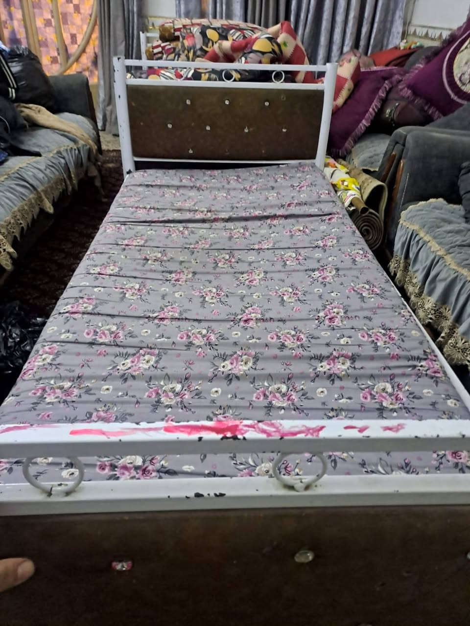 السلام عليكم جرابي ٢ حديد هنة ولدواشگ السعر ٧٥
ولصوبات ٢ السعر ٧٠ العنوان مدينة الصدر ***********
