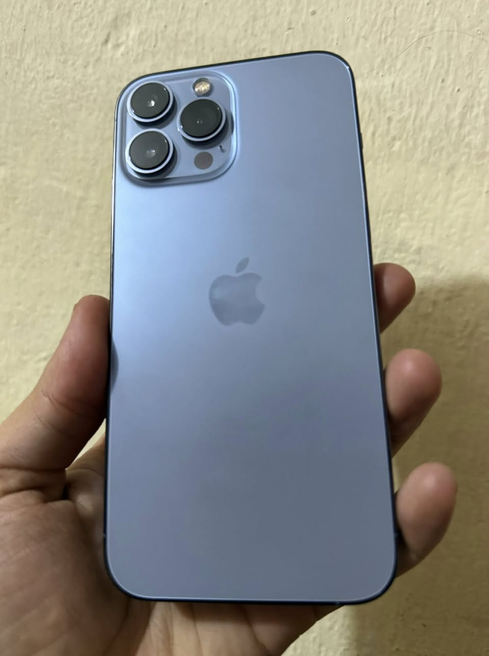 ايفون 13 برو ماكس ذاكره 512 بطاريه 86 جهاز نضيف كله شغال مامفتوح وتر بروف سعر 725 الف مكاني بغداد ***********
