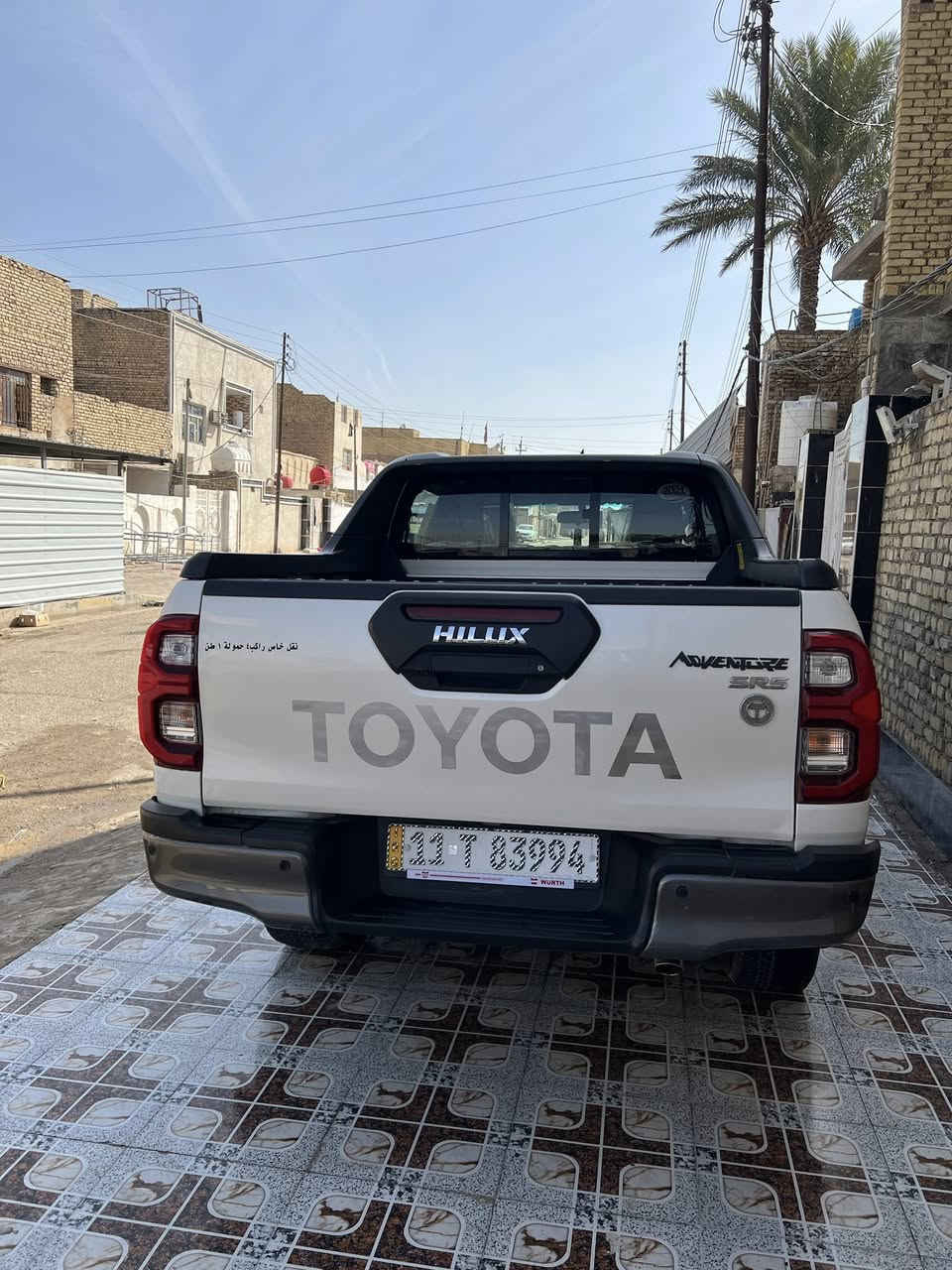 السلام عليكم تويوتا هايلوكس ادفنجر موديل 2021 كويتي ماشيه65 رقم بغداد دولي بسمي السياره جديده على وضع الشركه بيه ملاحضات السونار مرفق بالصور السياره جاهزه ماناقصه برغي  السعر 335 وبيه مجال مكان واسط الكوت الاستفسار ***********
