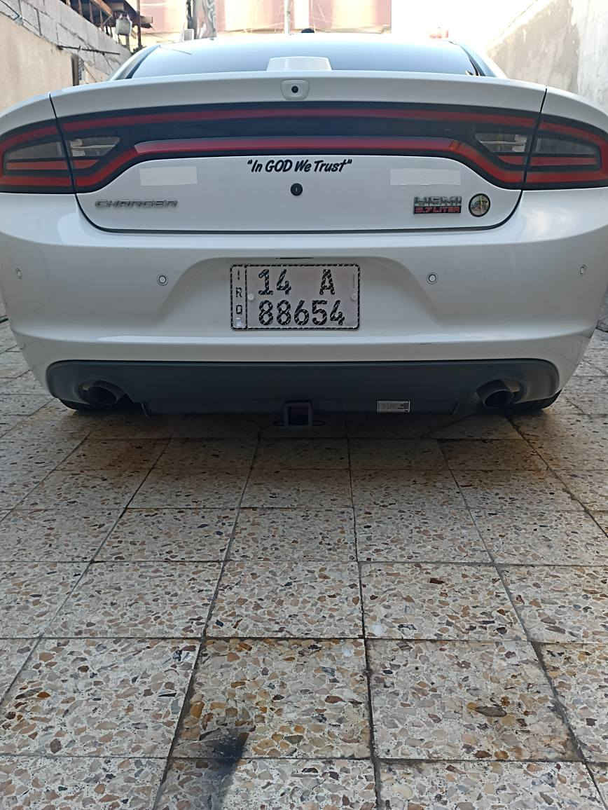 جارجر بوليسي 2023 اصل بصره بسمي  مكينه8 تو ويل حادث فقط بنيد اصلي بدون دواخل بدون فتح بدون شواصي وصبغ شبر بجاملغ امامي
 سياره غراضها كامله درع امامي + درع خلفي فانوس فدرالي + فرس بلادي تبريد خلفي صالون امامي خلف
*********** مكاني البصره الجنينه 
*********** شراي يتصل البصرة, العراق
