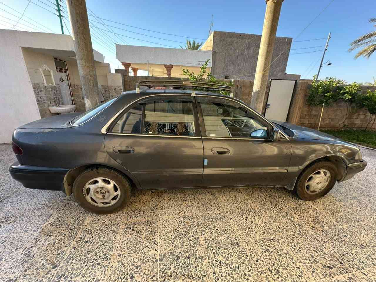 السلام عليكم
سوناتا موديل 95 للبيع رقم أنبار بأسم Mohammed AL Sumaidaie  ...  السياره حلوه ، محرك كير
 خير من الله التبريد شغال... تخم تاير جديد شديته قبل اسبوعين
السعر  35 ورقة. مكان السياره حديثة /الشيخ حديد ***********
