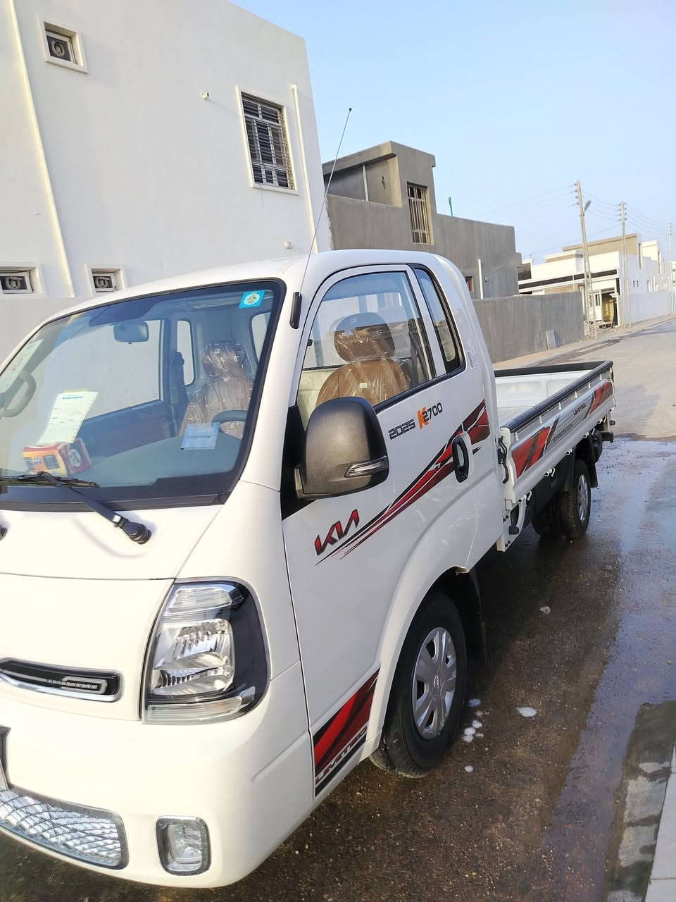 للبيع كيا.موديل ٢٥ زيرو باب اول فول مواصفات مرقم بغداد باسمي مكاني الرمادي خمسه كيلو الشراع سعر ١٨٢وبيه مجال رقم هاتف ***********
