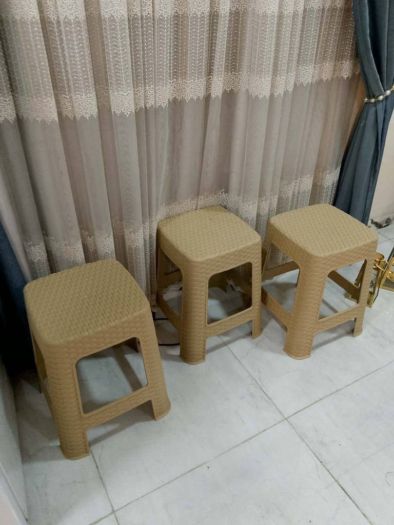 يالله يارزاق سلام عليكم غراض بيت للبيع غرفه نوم 6قطع مستعمل شهر وديوان 7متر تفصال ويه كوشات طبلات وثلاجه 14قدم بلادي ميز طعام ويه كراسي 2 طباخ فريش مستعمل قليل شراي يدخل خاص اويتصل مكاني كركوك يوجد لدينا توصيل *********** كركوك, العراق
