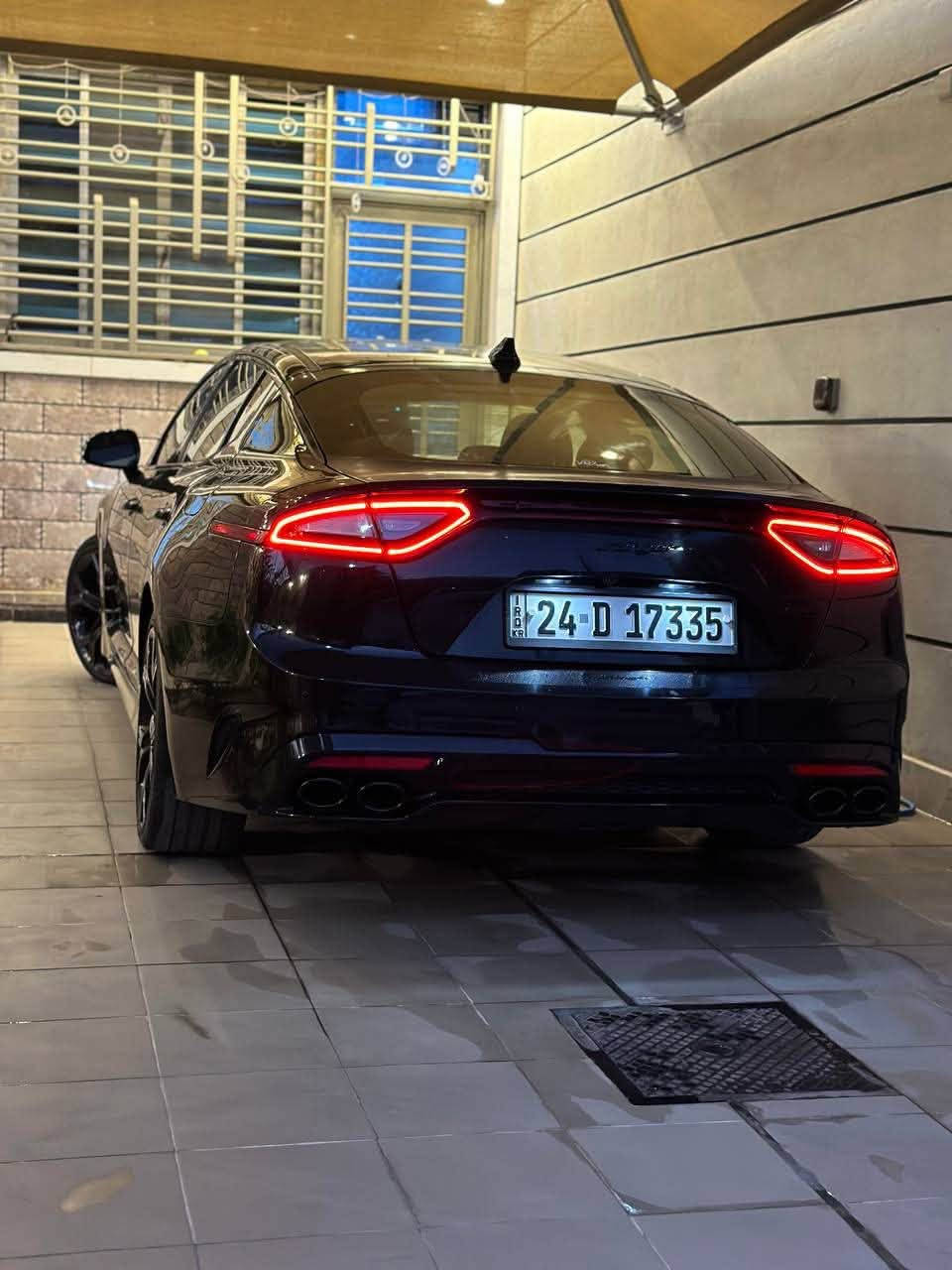 السعر 165 وبيها مجال للشراي وترهم مراوس
كيا ستنجر2018  (gt2) اعلى فئه بيها
وسنويه قبل اسبوع جددتها ل 2030 
مزوده شوت kn وبلكات وبرمجه
تخم تاير وباتري  جديد وأدامه كامله
محرك: V6 توين تيربو
المواصفات : فول 1/1 
مواصفات هواي لاتعد ولاتحصى معروفه بال gt2
5وضعيات قياده
(Eco+comfort+sport+smart+costm)
 نظام داتا شو(يعرض السرعة وباقي تفاصيل السيارة على الجامة مقابيل السايق)
تشغيل عن بعد 
رادارات جانبيه 
رادارات امامي وخلفي 
رادارات بالمري ونقطه عمياء 
كاميرا 
دخول ذكي اربع ابواب 
لدات ترحيب جميع الابواب وترحيب باللد النهاري
عدسات digital adaptive led تتحرك مع المقود 
iso fix لتثبيت مقاعد الاطفال
انذار مانع سرقه
رادار للفرمله التلقائيه
نظام صوتي 
نظام ملاحه navigation 
نظام auto hold 
نظام auto stop
ماسحات متحسسه للمطر 
شاشه تحتوي ابل كار بلي واندرويد اوتو وعلى كافة المعلومات والتحكمات 
هيدروليك متكيف في وضعية القياده الرياضيه 
بانوراما 
بريكات بريمبو اربعه بستم
كشنات جلد مع خاصية التدفئه والتبريد
تحكمات كشن كهربائيه 
ستيرن كهرباء ذكي 
تبريد قطعتين تبريد منفصل مناخ كامل بدون اي نقص 
شفتات خلف المقود 
بصمة تشغيل
اضاءه ترحيبيه داخل المقابض 
كروس كونترول 
تحكم صوتي 
السياره 4matic دفع رباعي 
حجم العجلات 19 
نظام مانع انزلاق وabs 
مري شفط واشاير بالمري 
لدات اناره مخفيه داخليه بالدشبول مع امكانية تغيير الالوان
حساسات بالكشن
وبعد هواي مواصفات بيها 
حادثها مال امريكه موجود ب الصوره ربع الجاملغ صبغ وبغداد نحكت حكه حيل بسيطه يم الباب نرشت عله كدها وموجوده عندي صوره وبيها مكانين بارد 
السياره مابيها اي نقص سيرفس كامل جديد من كل نواحي 
گير ومحرك خير من الله ومكفولات من اي شيء 

للاستفسار  اكثر خاص اوالاتصال 
***********
مكان السياره ميسان
