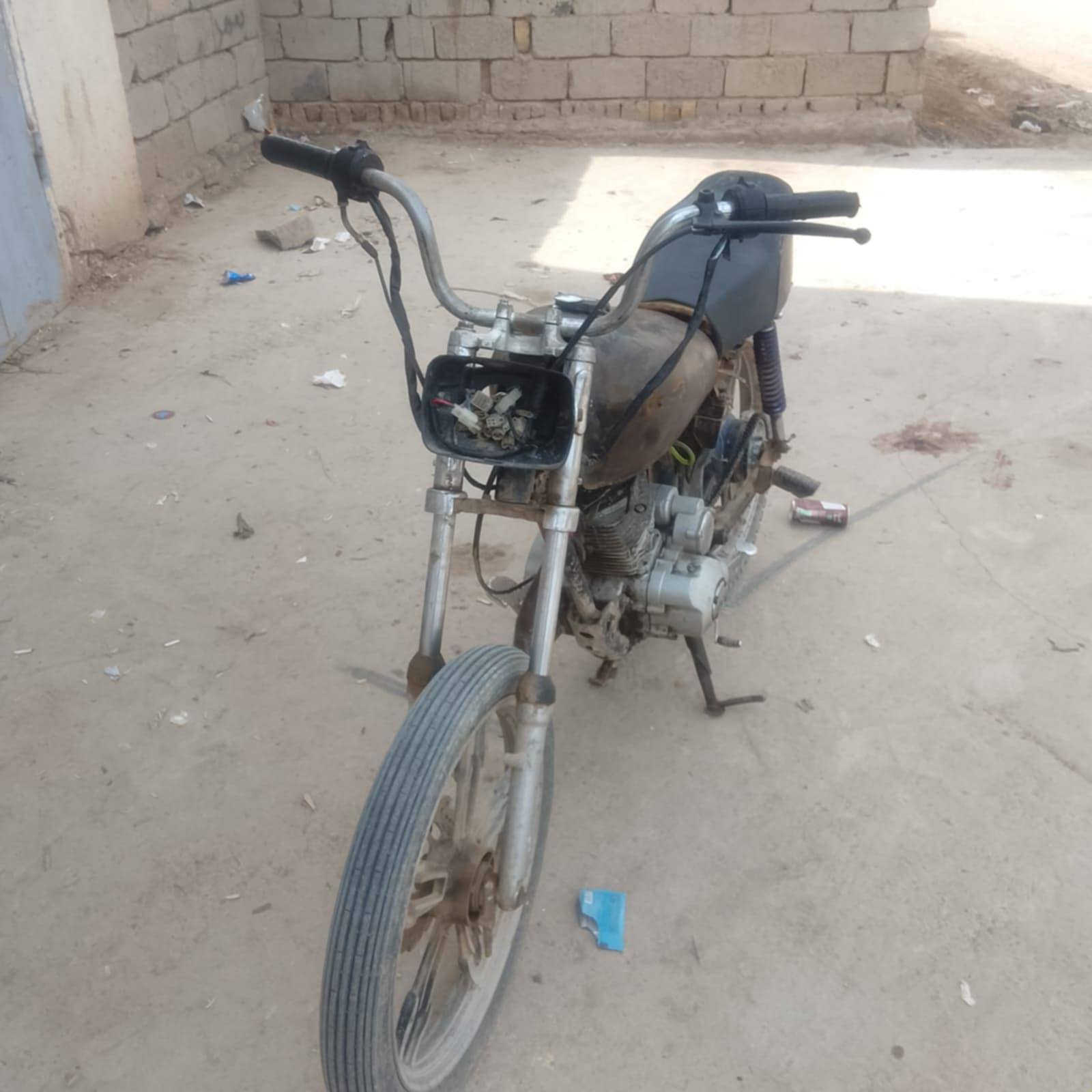 الدراجة ب 250 وبية مجال كلك مفتوحة مبدل بوشة وكور 5 كير


**إذا كنت صاحب هذا الإعلان وتريد حذفه لأي سبب، رجاءا أرسل رسالة إلى الدعم الفني**