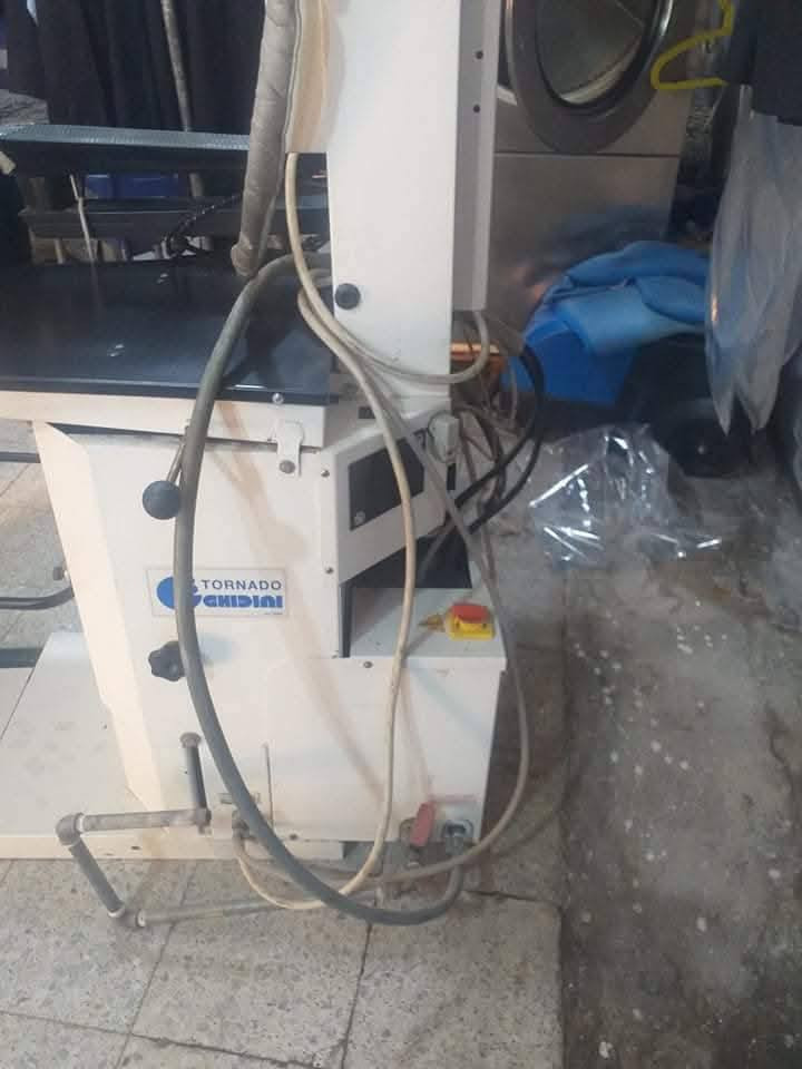 نورفا ايطالي فول مواصفات سحب دفع مسدس جك يصعد ينزل تعمل من جهتين للاستفسار مراسلة الصفحه او الاتصال
***********
