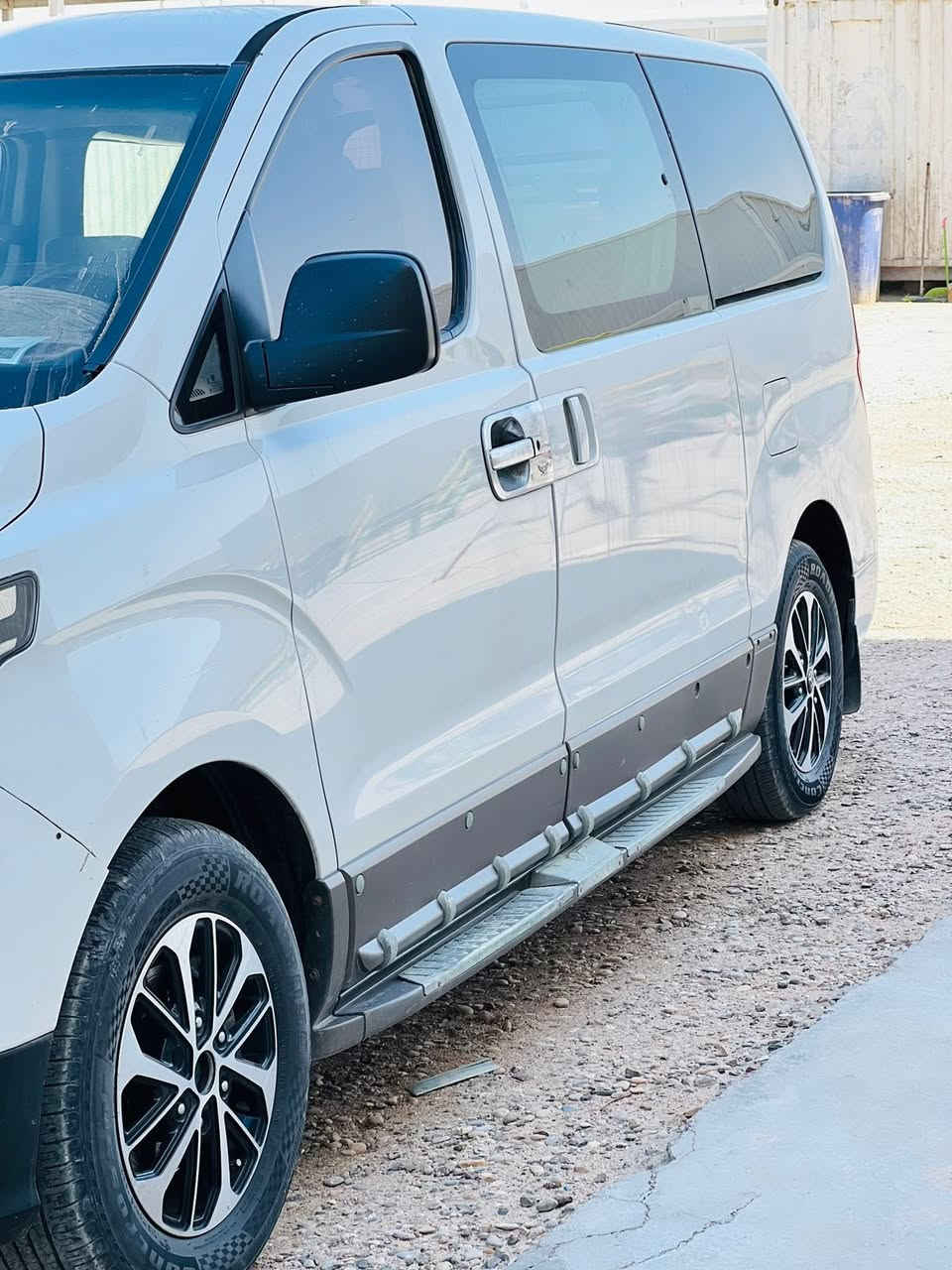 سلام عليكم ستاركس 2019 معالايه 2023   بيه جاملغ خلفي مبدأل وثاني  صبغ سايره جديده  مفتوحه سياره حلوه تخم تايرات نضيفه سياره سعر 165 بيه مجال شوي ماني بصره دير  رقم تلفون ***********
