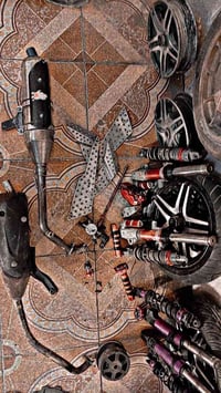 غراض رياضي شتريد موجود وكلمن وسعره هذا رقمي للتواصل 07713977013