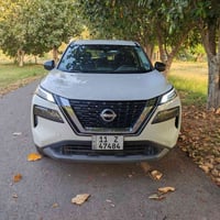 نيسان روج 2023 1500 تيربو  S  فور ويل  ابيض رقم بغداد بأسمي ماشيه 68 ا...