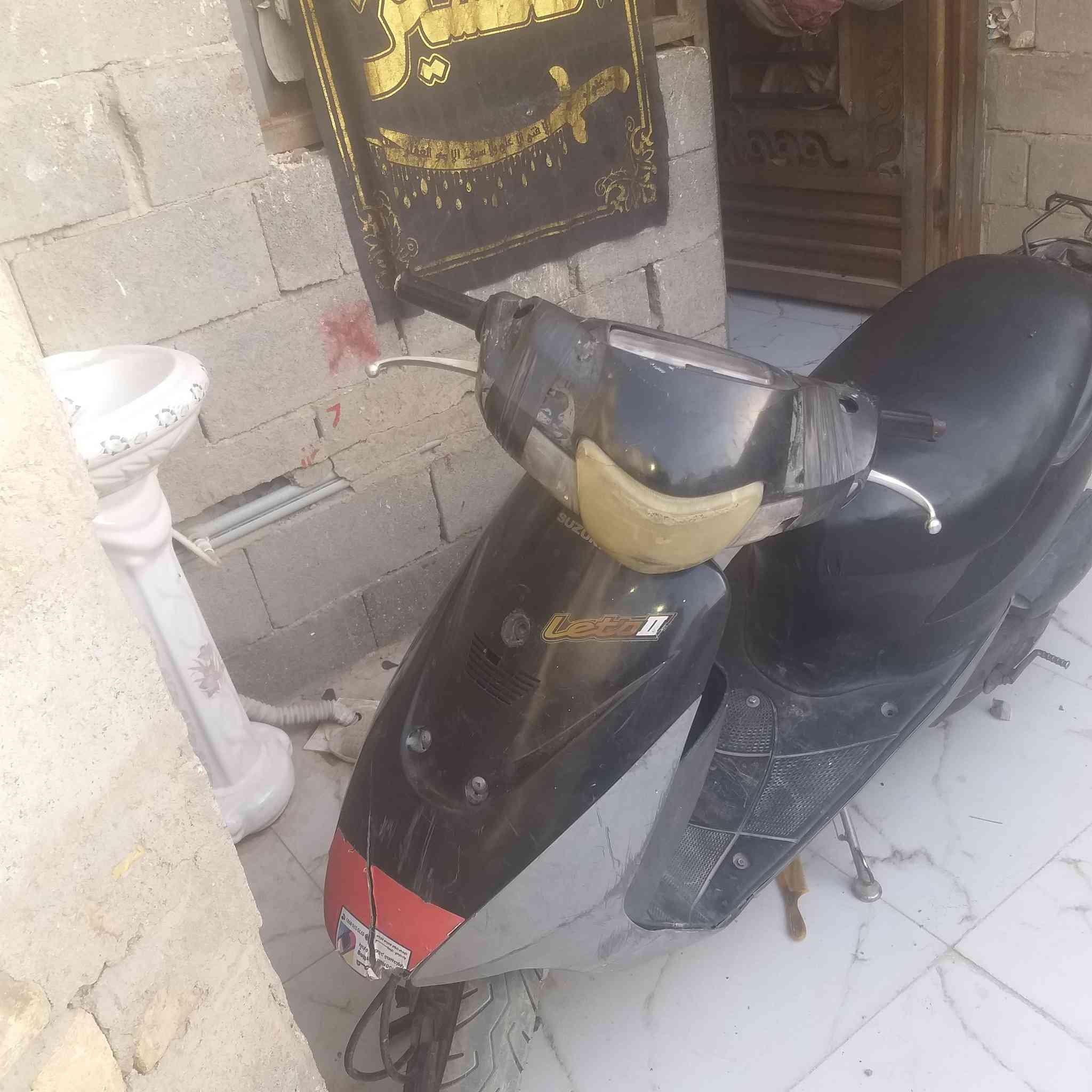 دراجه ساسوكي مجفته نضيفه للبيع السعر 175 الشراي يتصل هاذ رقمي *********** مكاني العمارة حي الحسين الجديد قرب ناضم الكحلا عمارة, ميسان

