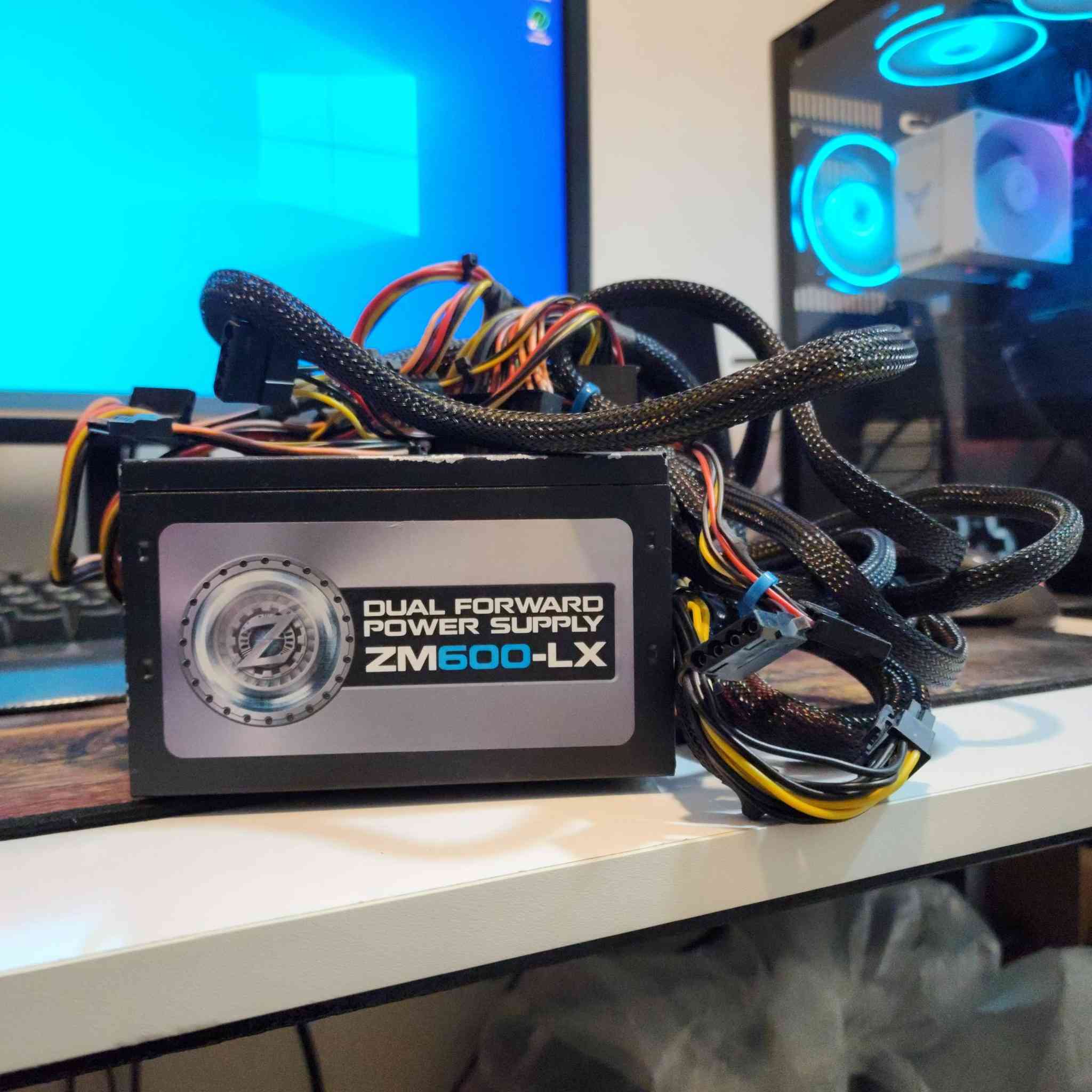 السلام عليكم من رخصة الادمن قطع PC للبيع
GIGABYTE B450M GAMING جديد السعر ٨٥ ألف
KOLOE B450M GAMING جديد السعر ٧٥ ألف
CORSAIR AX1600i Digital 1600W 80+ 
Titanium - Full Modular
جديد لوك غير مستخدم مفحوص فقط ٣٠٠ ألف
Zalman - ZM600-LX II - 600W - Power 
Supply مستخدم السعر ٤٥ ألف
KingBank DDR4 3200MHz 16GB جديد السعر ٨٥ ألف
AMD Ryzen 5 2600 جديد السعر ٤٠ ألف


**إذا كنت صاحب هذا الإعلان وتريد حذفه لأي سبب، رجاءا أرسل رسالة إلى الدعم الفني**