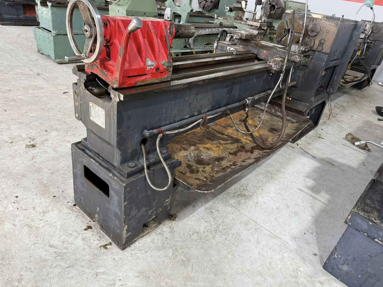 السلام عليكم ورحمة الله وبركاته
وصول تورنة متر ونص تفتح ٤٠ سم على السلايد بسعر ٣٨ ورقة نظافة  جدا ممتاز صوت جدا ناعم صيني مؤسسة فتحة البنك ٦٠ ملم مع عينة ثلاثية فقط بدون براكيت مع سنتر كلج ميكانيكي 
العنوان موصل 
للاستفسار الاتصال على ***********
مع التقدير
