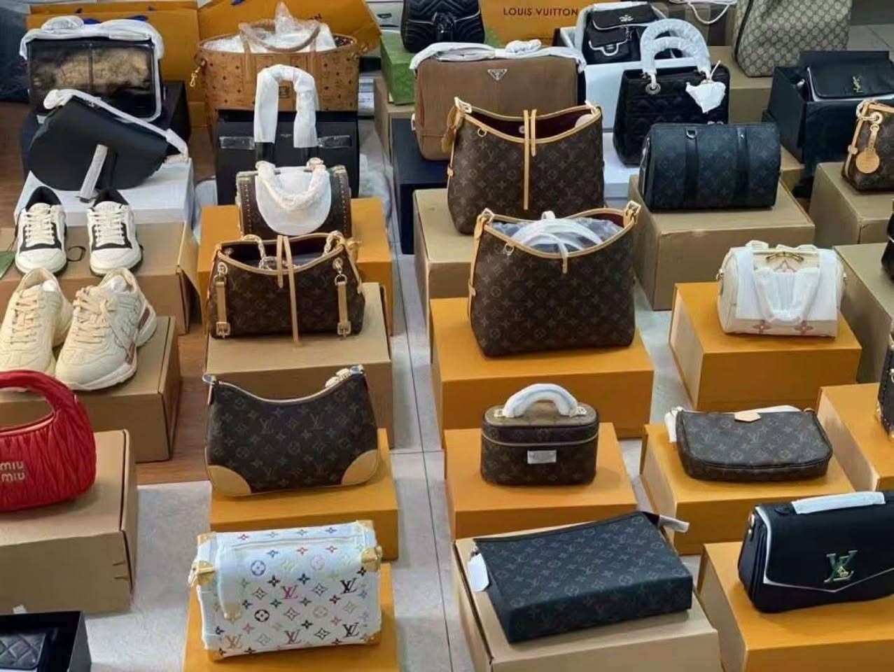 متاح أكبر تشكيلة حقائب سوبر ماستر منشأ صيني بوكس أصلي مغناطيس بكج كامل بسعر واصل البيت بمده 10 أيام 🌏🔥


**إذا كنت صاحب هذا الإعلان وتريد حذفه لأي سبب، رجاءا أرسل رسالة إلى الدعم الفني**
