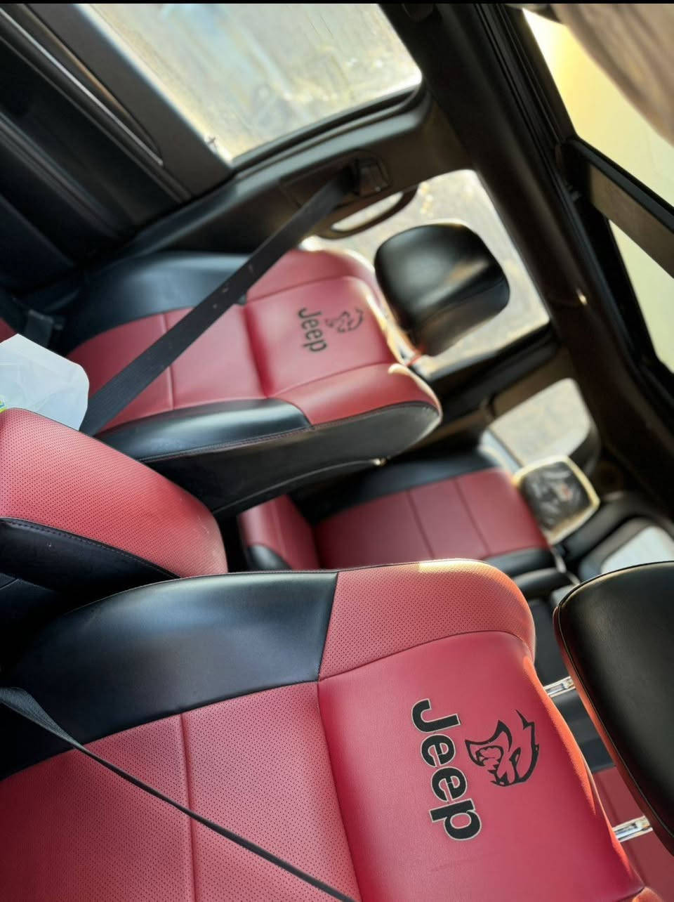 جيب گراند شيروكي موديل 2020  محرك V6 3600 السياره نظيفه كير ومحرك مكفول السياره ماشيه السياره فول موصفات 1/1 المكان بغداد. كرخ 

💎 ســعــر ✅ ::  الــرد تلقائي 📮

مواصفات:
فتحه سقف
مثبت سرعه
كشنات جلد تدفئه وتبريد
كشنات كهرباء
بصمه تشغيل
اشاير بالمري
مثبت سرعه
گير 8 نمر
قطعتين تبريد 
صندوگ كهرباء
ثلاث انظمه قيادهEco , Normal , Sport
حساسات خلفيه رادا باالمري
هيتر بالمري الجانبيه
السياره لمتدد 1/1 

للاستفسار 
***********
