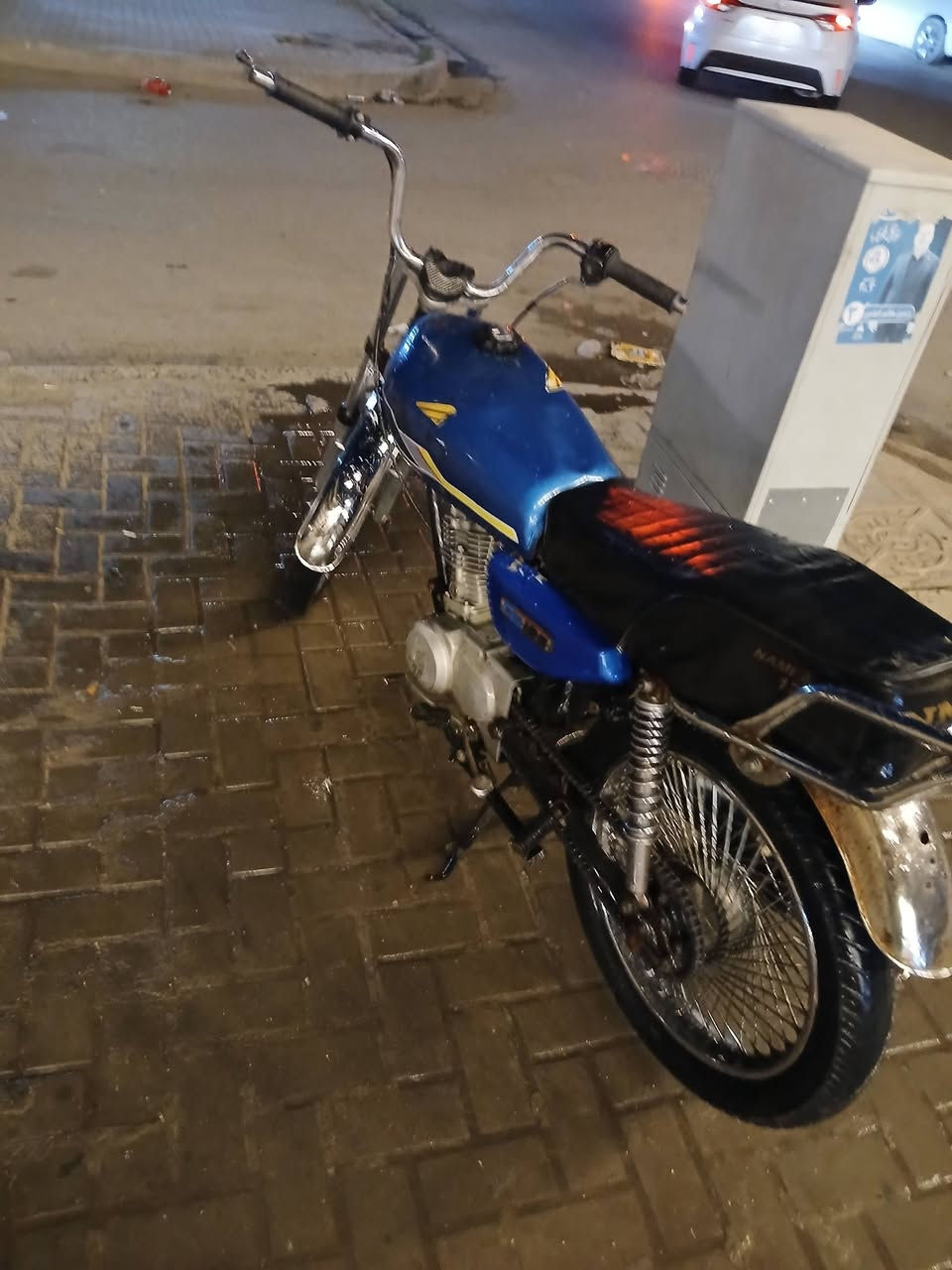 ٤ كير دراجه طوفت وعفته 
جانت تشتغل جيب كبريتر وشغله وروح
ابيع علا حطته ٢٠٠ وبيه مجال 
مكاني بغداد البياع مستعجل علا بيعته
الرقم ***********
