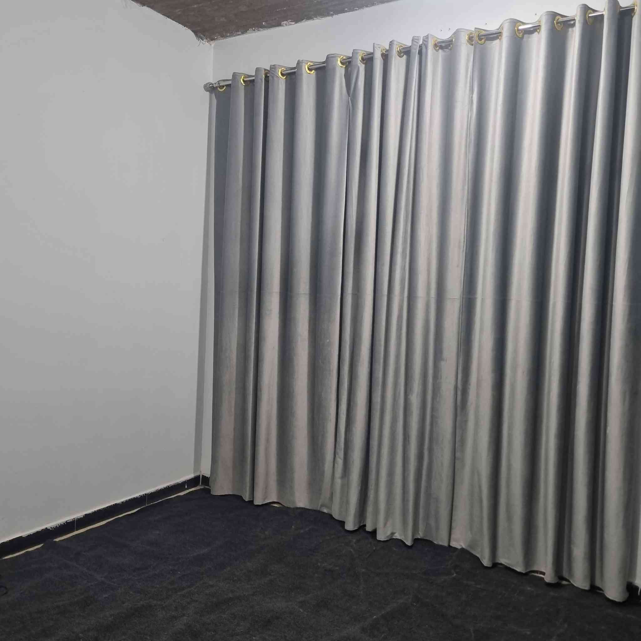 بيت ٢٢٠ متر
منطقة حي النفط الجديدة (مقابل ٣٦)
على شارع السيد التجاري 
٦ غرف 
الطابق الاول
مدخل.. استقبال ٧*٤.. مجمع صحي خاص 
المطبخ بارد ٥*٤
المطبخ الحار ٣*٢.٥
الكليدور .. ٩ *٤ .. مجمع صحي متكامل 
غرفة ٦*٤
غرفة ٤.٥ *٤.٥ مع حمام داخلي 
الطابق الثاني 
غرفة ٦*٤
غرفة ٤.٥*٤.٥ مع حمام داخلي 
غرفة ٧*٤
غرفة ٦*٤
مخزن ٣*٢ 
***********
السعر ٢٩٥ 
مطلوب قرض رافدين ٩٠ تنزل من السعر
