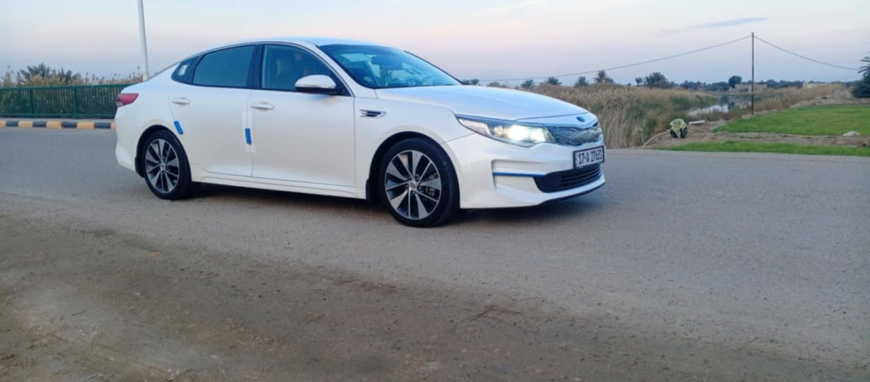 سلام عليكم وبتيمه ١٧خليجي مكينه ٢٠٠٠رقم مثني دولي مكانه بسماوه سياره جاهزه من كلشي سعر خاص ترهم مراوس ***********
