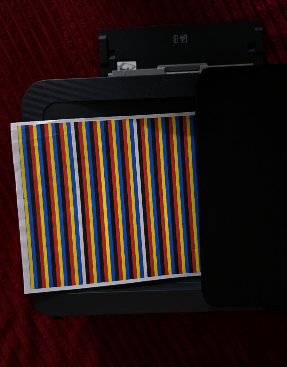 طابعة كانون PIxma
TR4645
استخدام قليل جدا 
طابعة نظيفة استخدام منزلي 
سعر مناسب جدآ 
الطابعة شغالة ونظيفة جدآ 
التواصل على الرقم 
***********
