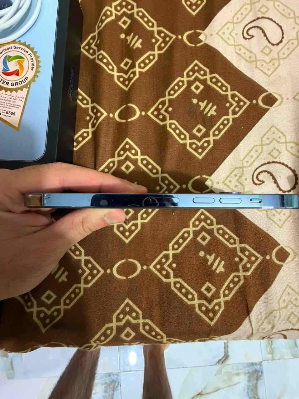 سلام عليكم ايفون 13 برو ماكس لون بحري ضمان ماستر عربي شرق اوسط كامل ملحقات كارتون مطابقه جهاز نضيف استعمال بيت لامتعوب ولا العاب ذاكره 256 بطاريه 89 حقيقي نضيف جدا بس اكو اثر كفر بالشاصي جدا قليل لا مفتوح ولا داخل صيانه تجي تاخذه من باب البيت السعر 775 الف العنوان بسمايه ***********
