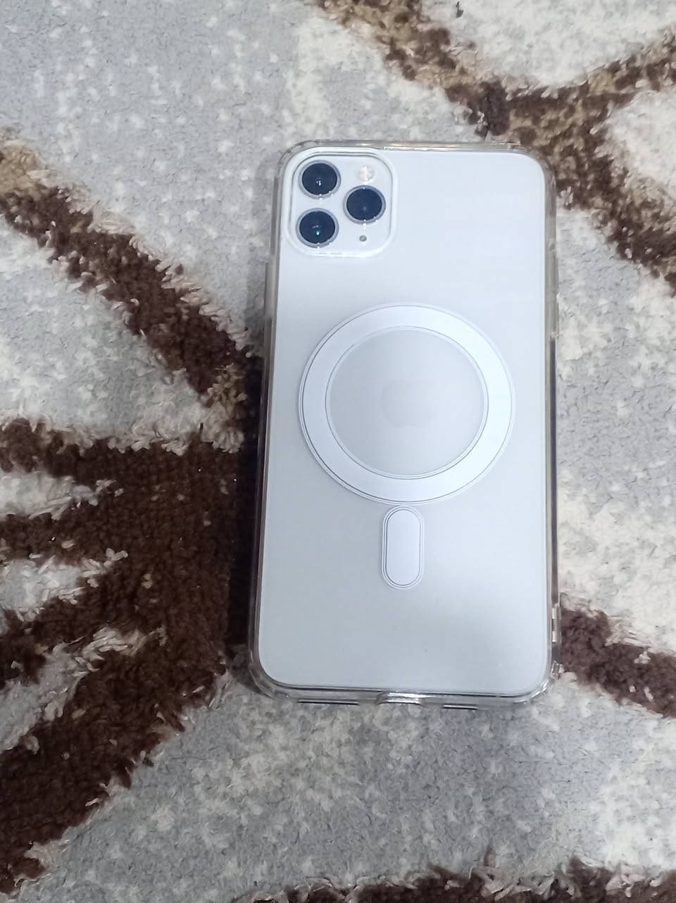 سلام عليكم ايفون 11 بروي ماكس ذكره 256  جهاز ما مفتوح بيه برقمي بطاريه 80 سعر 350  *********** شراي رسلن عل وتساب
