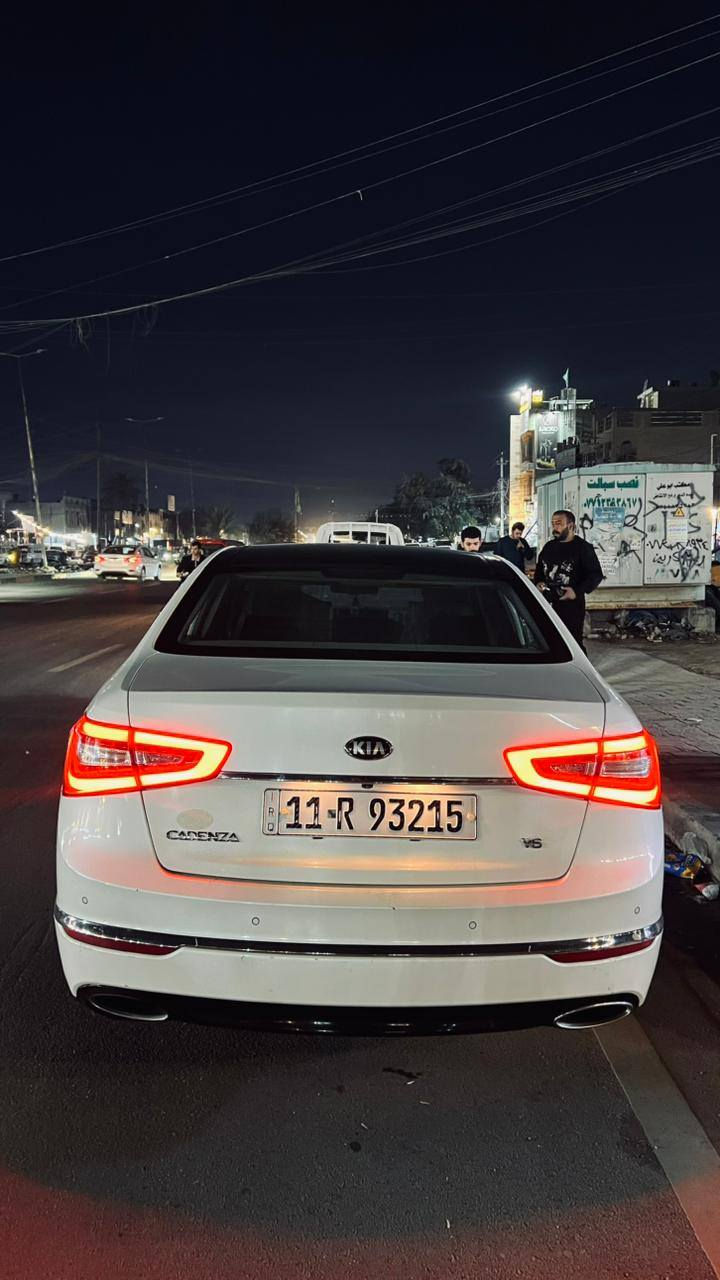 كيا كادينزا ٢٠١٤ فول مواصفات خاصه حته رادا مرايات 
 جابيه
سيارة كفاله من دعاميه إلى دعاميه 
تخم تاير جديد 
تبريد ثلج 
صدر أمامي جديد 
بنوراما 
داخل Vap
زراكات دعاميه
محرك كير كفالة 
مكاني بغداد 
سعر ١٧٣ وبيه مجال بسيط 
***********
***********
