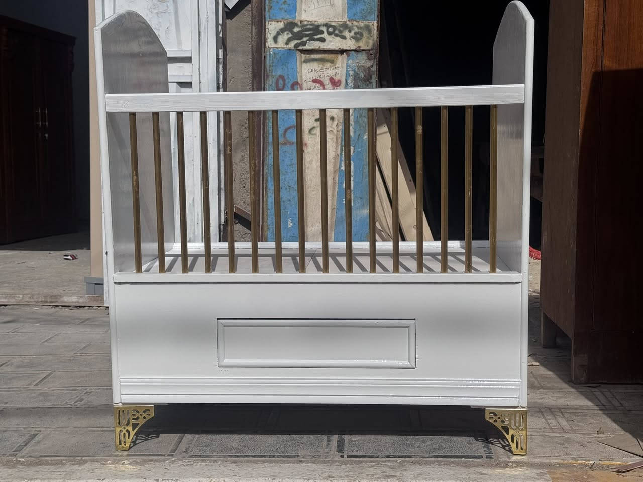 السلام عليكم اخوان 
اليوم تم تجهيز كاروك اطفال حد سن 5سنوات 
طول (122cm) و العرض(70cm) و ارتفاع (100cm)
شغل تزكام درجه اولى خشب بلوك بورد 
صبغ ابيض حراري 
اتمنى ان ينال اعجابكم 
للطلب مراسلة الحساب 
او الاتصال على الرقم (***********) واتساب
