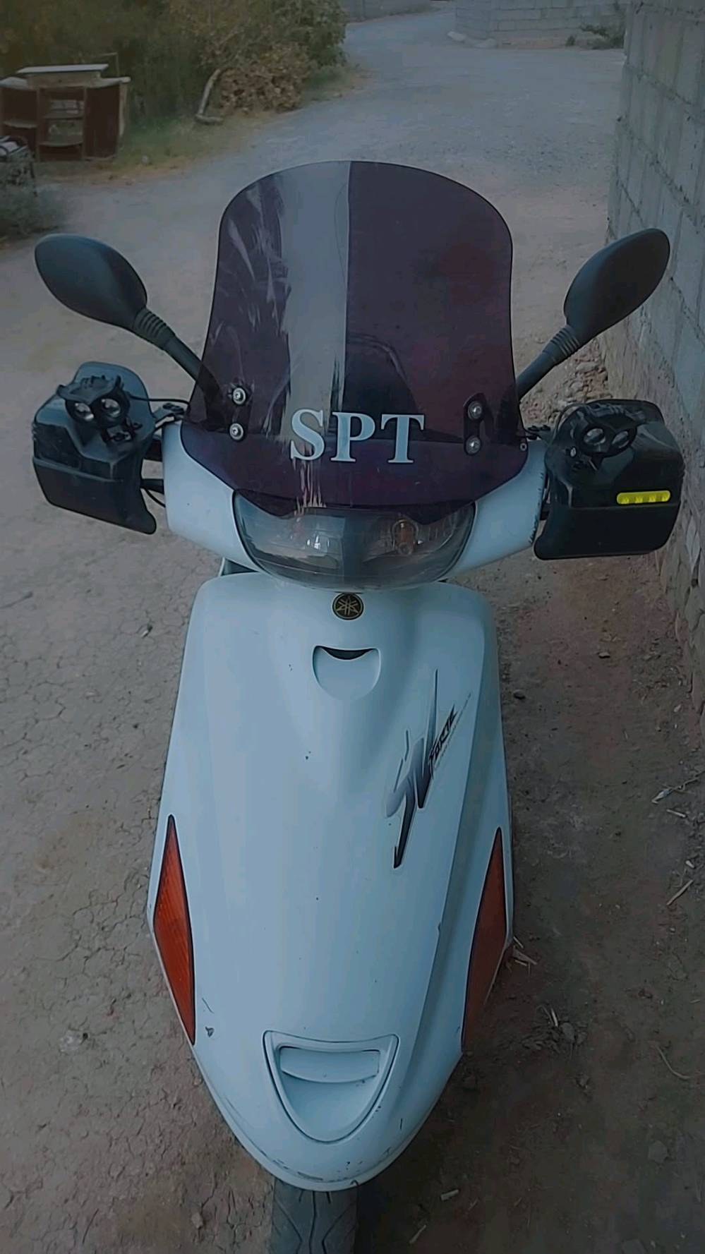 الدراجه فراشه ياباني العنوان بغداد ابراهيم بن علي الهادي 