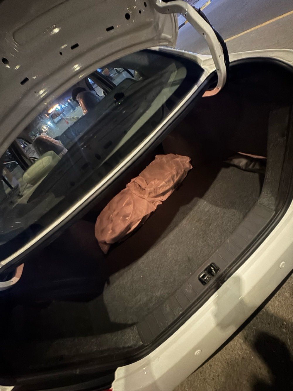 البصره لجمهوريه

سياره 2025ماشيه9000 صادره وكاله كفاله من لزلغ 