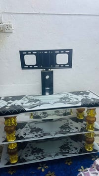 للبيع • طاولة