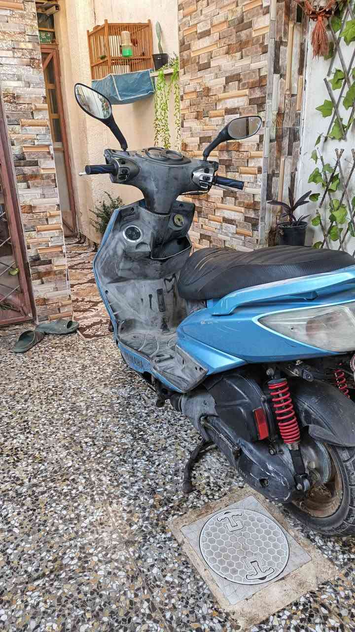 سلام عليكم سكنس فحل كابريتر دراجه كلها شغاله كفرات مختم ختم واحد مكينه بلاديه سلف هندر كهربايات كلها شغاله شلعه ومعدل مفول دراجه كلها بلاديه ناعمه جيب فيتر وفحص اوراق كامله بسمي السعر ٥٥٠المكان بغداد الحسينيه مال راشديه***********
