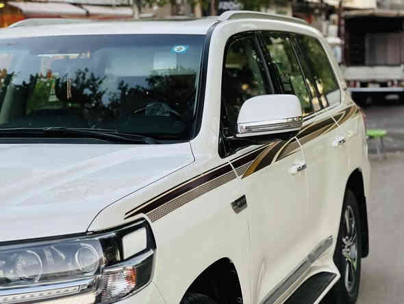 لانكدروز للبيع 2020
مكفولة كفالة عامة
بريمية كويتيه
المكان بغداد رقم بغداد انكليزي 
للاستفسار *********** غير متواجد على الفيس
