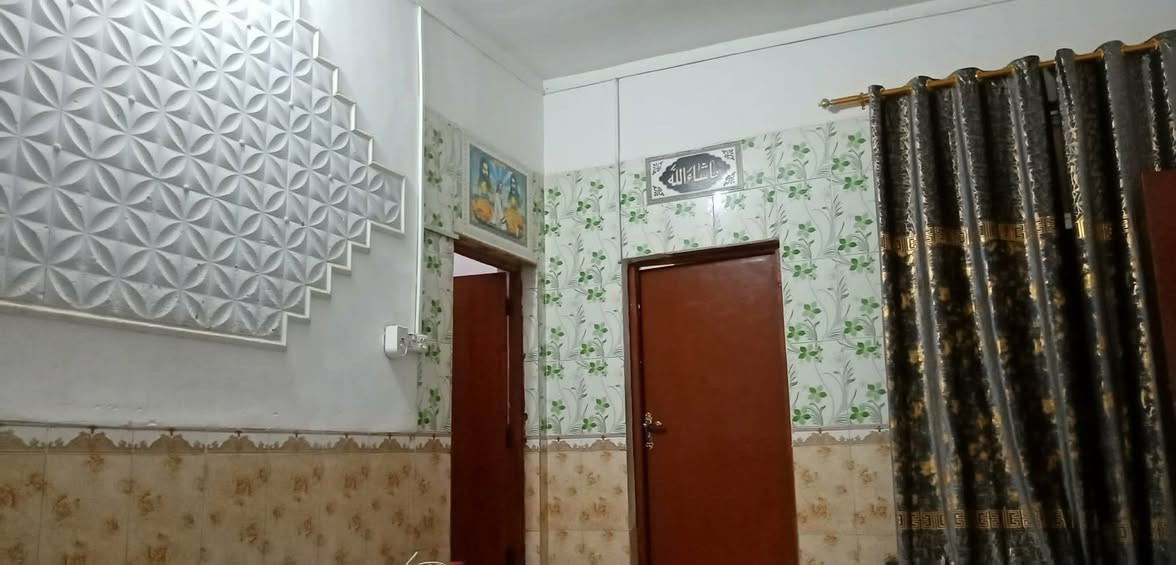 #دار_للبيع مع شقة ومحلات موقع تجاري 

📍المكان/ حي الشهداء مقابيل مستوصف القدس على الشارع الرئيسي .

📐المساحة / 200 م

🔺ملاحظة/ البيت يحتوي على شقة ومحلين مؤجرات
____________________________________________
للأستعلام والاستفسار
موقع المكتب : الشطرة - قرب مدرسة الحدباء - مجاور حسينية خدام ال محمد
*********** مرتضى العلي
*********** علي ايهاب
