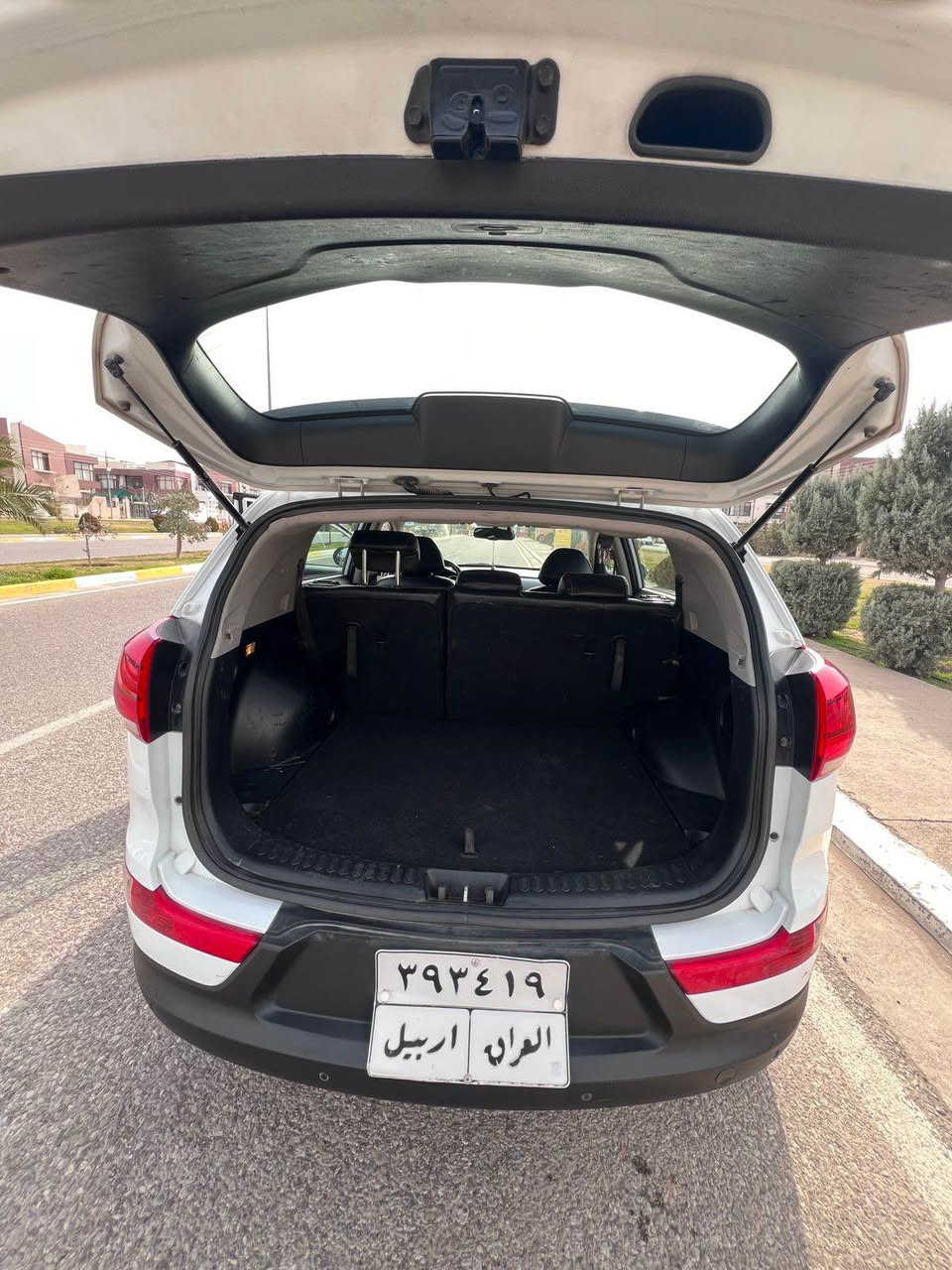 كيا سبورتج 
2016 خليجي 
ماشية 130 الف كيلو 
كاميرا خلفيه و حساسات و تحكمات ستيرن 
كير محرك و كهربائيات بشرط 
بيها صبغ جاملغ امامي صبغ بدون دواخل و كم اماكن بيها بارد 
مكان سياره اربيل 
رقم تليفون :
+964 771 194 8393 . 
والسعر 144 ورقه وبيها مجال للطيبين أربيل, العراق


**إذا كنت صاحب هذا الإعلان وتريد حذفه لأي سبب، رجاءا أرسل رسالة إلى الدعم الفني**