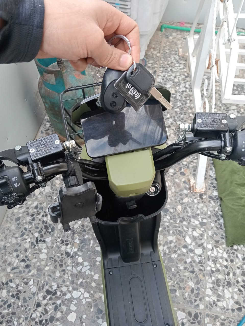 سلام عليكم دراجه R9الريان موديل2026الدراجه صار شهرين من ماخذه جديده ابمعنه الكلمه شخط واحد مابيه سبب البيع صار عدي ضرف الدراجه ثلاث انضمة تشغيل
1/تشغيل بصمه عن بعد
2/تشغيل كارت بصمه مجرد اتخلي عل شاشه
3/تشغيل اسويج
ملاحضه الدراجه اسويجين بصمتين كارتين
السعر 500 للستفسار الاتصال الرقم ***********
