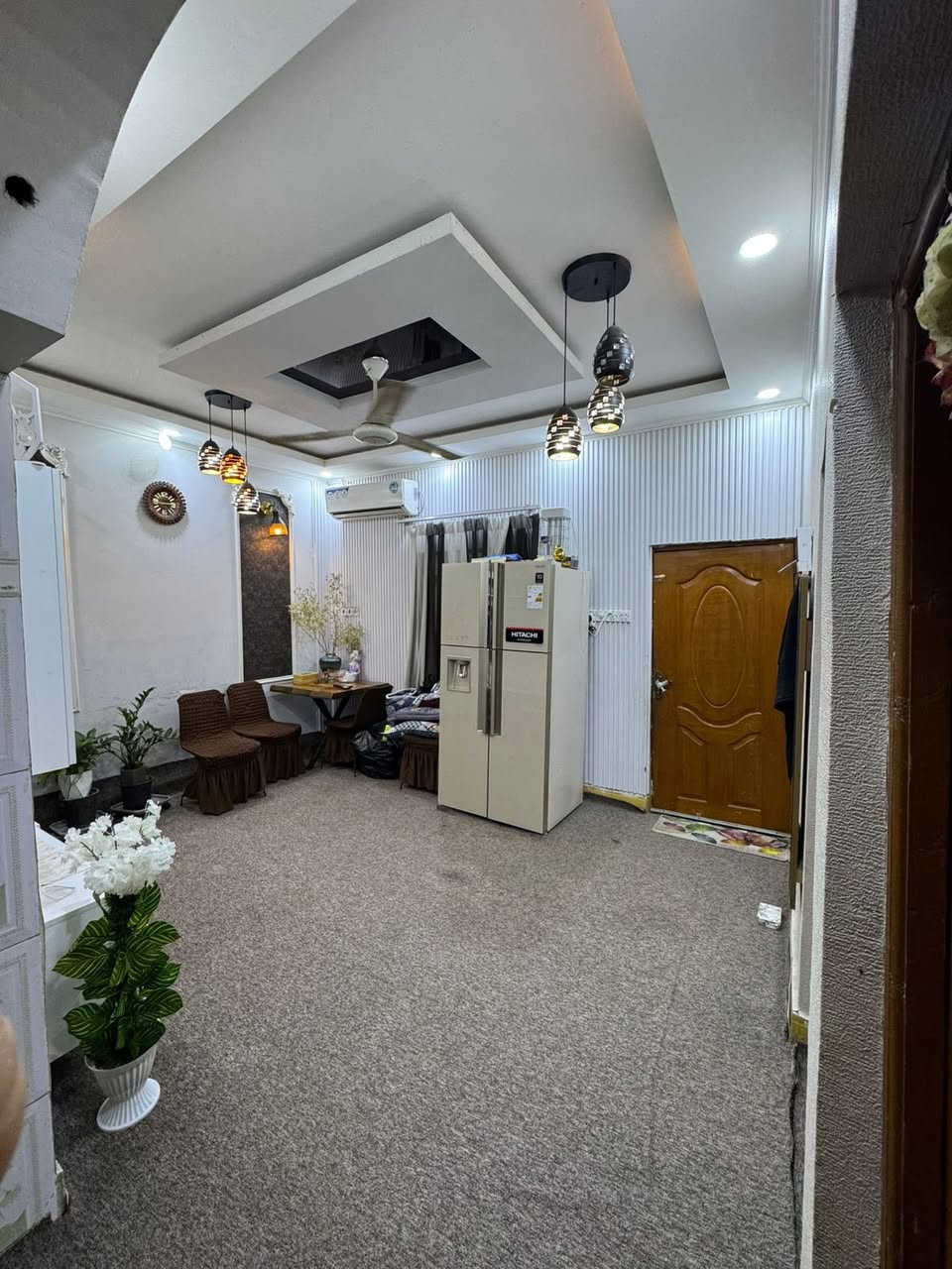 📢 للبيع منزل
فرصة استثمارية او سكنية 

🏠 الموقع: [التنومة / حي الجامعة موقع مميز ]

📏 المساحة: [١٠٠. متر  خلفي ]

🛏 عدد الغرف: [ 3 نوم + استقبال  + صالة عدد ٢ + مطبخ + مجمع حمامات عدد ٢ + حمام خارجي + مخزن في الطابق الثالث ٣* ٤ ملحق مع البيتونة]

🌳 مميزات: [موقع مييز حرف T شارع ١٥ ، قرب الشارع العام ٤ قطع فقط المسافة  والمسافة عن شارع القاطع ٦ قطع،  قريب عن المجمع الحكومي الجديد في قضاء شط العرب  ،  سطح كونكريت مسلح حسب المواصفات الهندسية للطابقين يحتوي على جسور مخفية ومقلوبة ، يحتوي البناء على أعمدة ، درج خارجي بالإضافة إلى درج داخلي بالإمكان الاستثمار عن طريق تأجير على شكل شقتين ، قرب خدمات ومدارس ، قريب على خطوط النقل ، يحتوي على برج إنترنت (اجار شهري وارد) ، واهم شي احسن ناس بالدنيا الجيران 🌹 الشاهد رب العالمين …]

📄 الملكية: طابو صرف  

💡 الخدمات متوفرة: ماء + كهرباء + مجاري + إنترنت ضوئي 

💰 السعر المطلوب: [. 165] (قابل للتفاوض) 

📞 للاستفسار: [.  *********** ]
