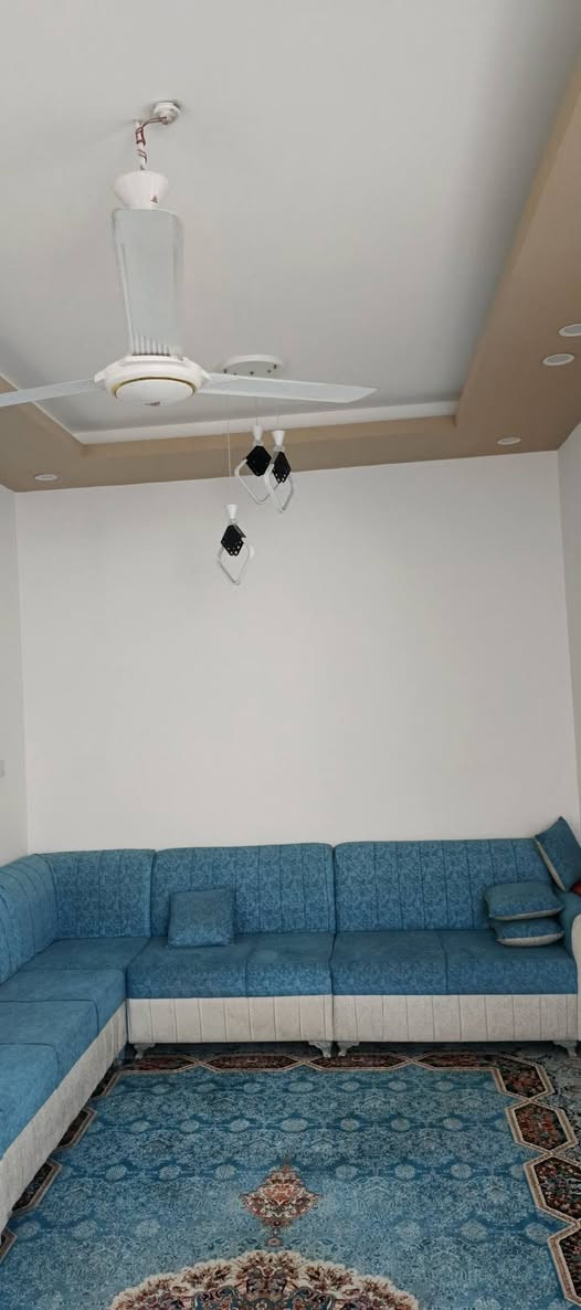 دار ١٠٠ م للبيع حي القدس منطقة القضاة على ساحة طابقين كونكريت كافة التفاصيل التواصل على 
الخاص أو الاتصال بالرقم ***********
