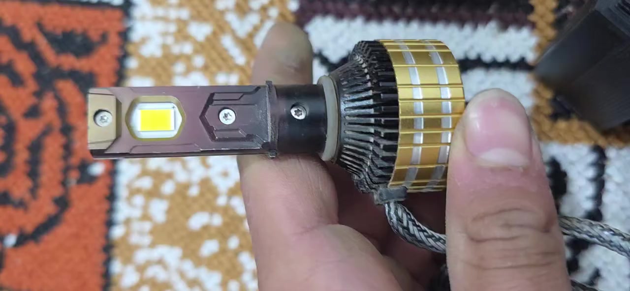 هورنات بوش للبيع الماني عنچه او زوج فلاش 12فولتيه
الاستفسار***********
